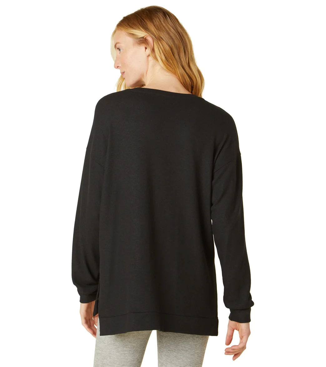 Beyond Yoga Long Weekend Pullover