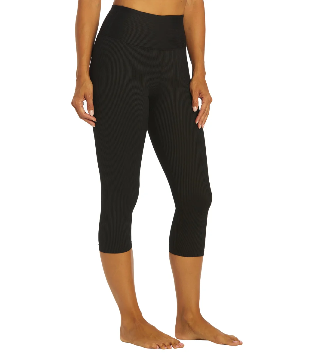 Year of Ours Ribbed Capri Leggings