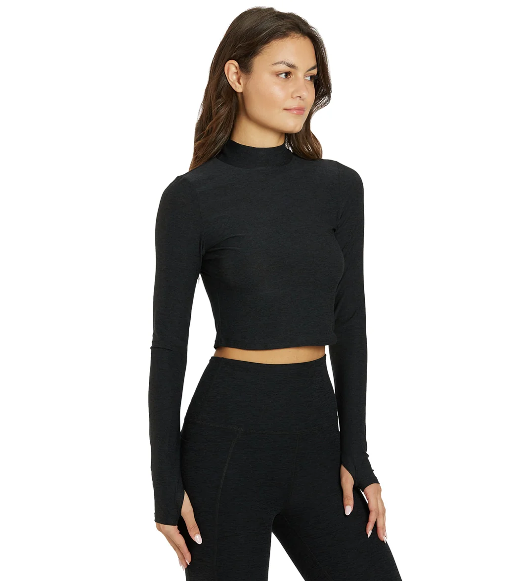 Beyond Yoga Featherweight Moving On Cropped Pullover