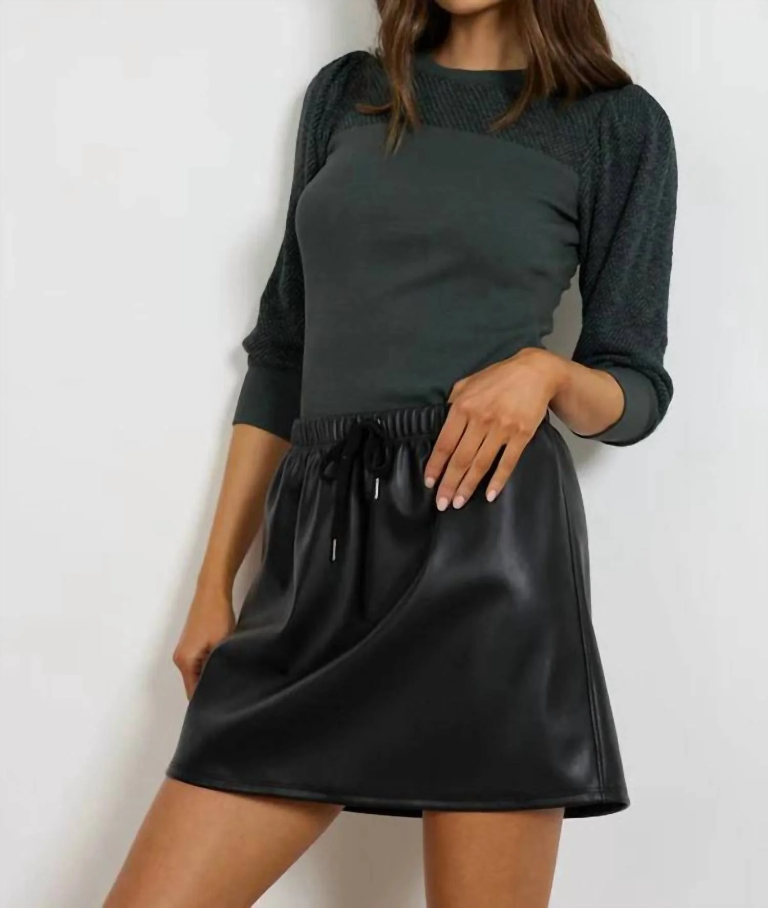Wonder Short Skirt In Black