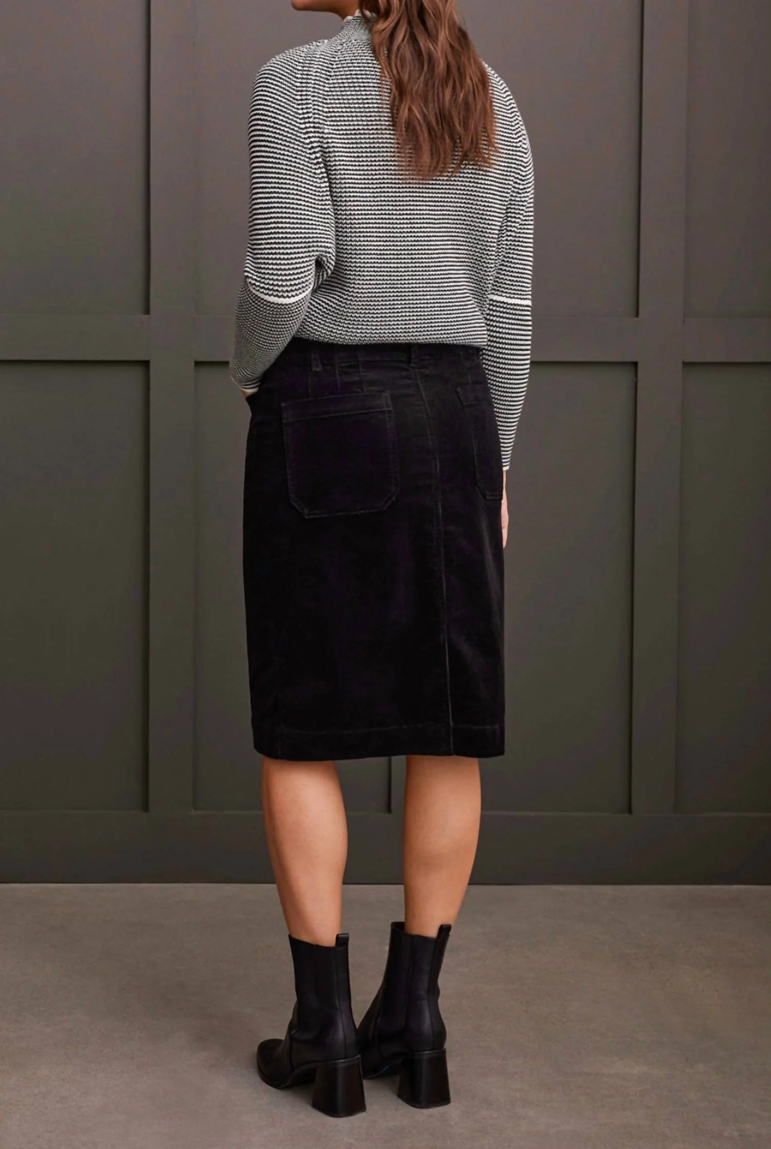 Front Fly Corduroy Skirt In Black