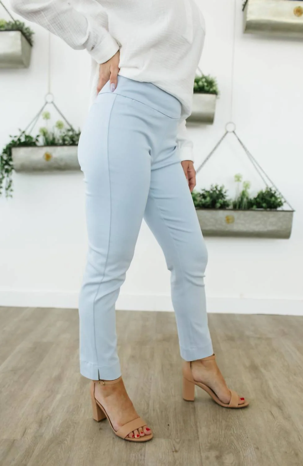Tate Low Rise Ankle Trouser In Pale Blue