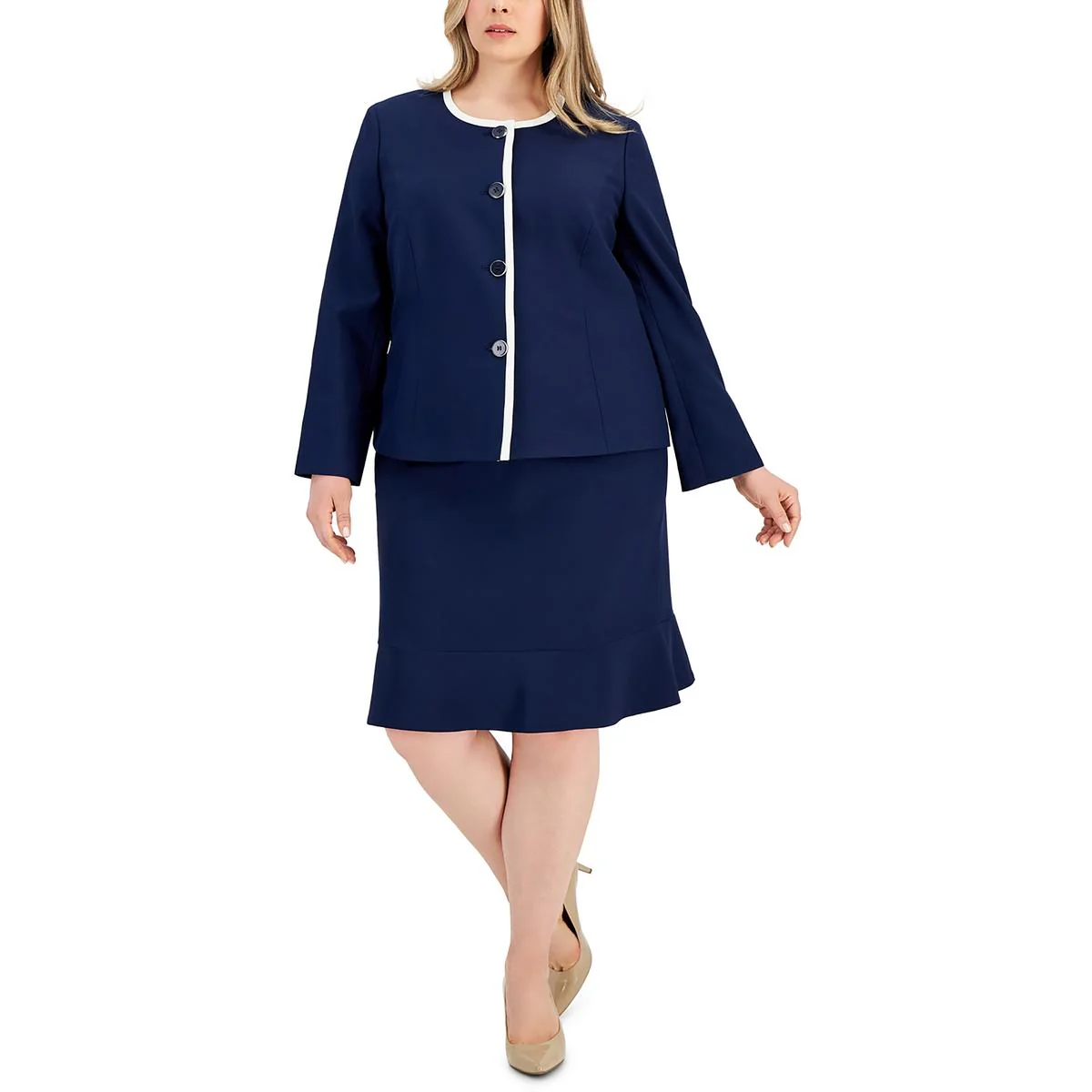 Plus Womens 2 PC Long Sleeve Four-Button Suit