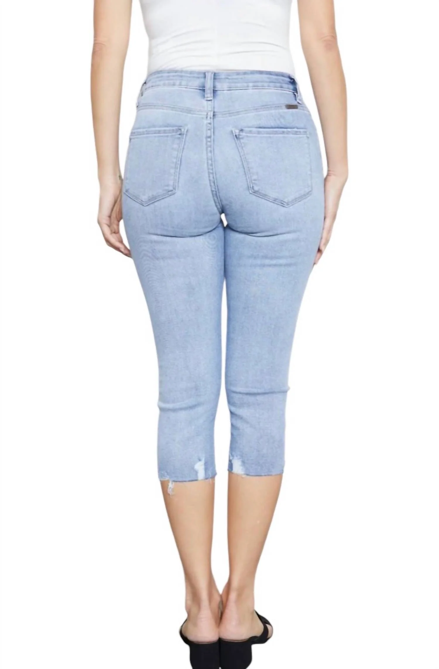 High Rise Frayed Skinny Capri Pants In Light Wash