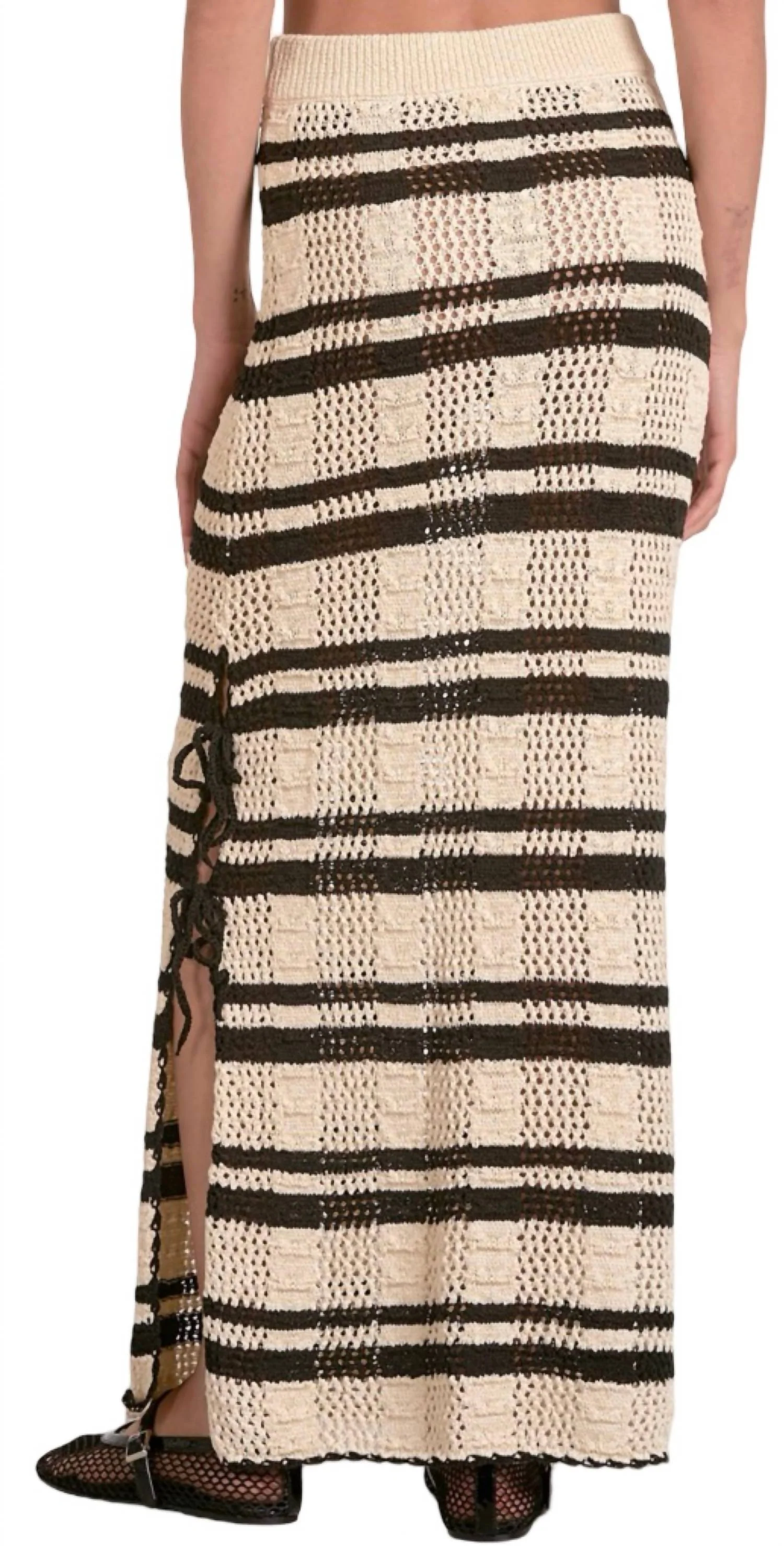 Sundazed Side Slit Skirt In Natural/ Black