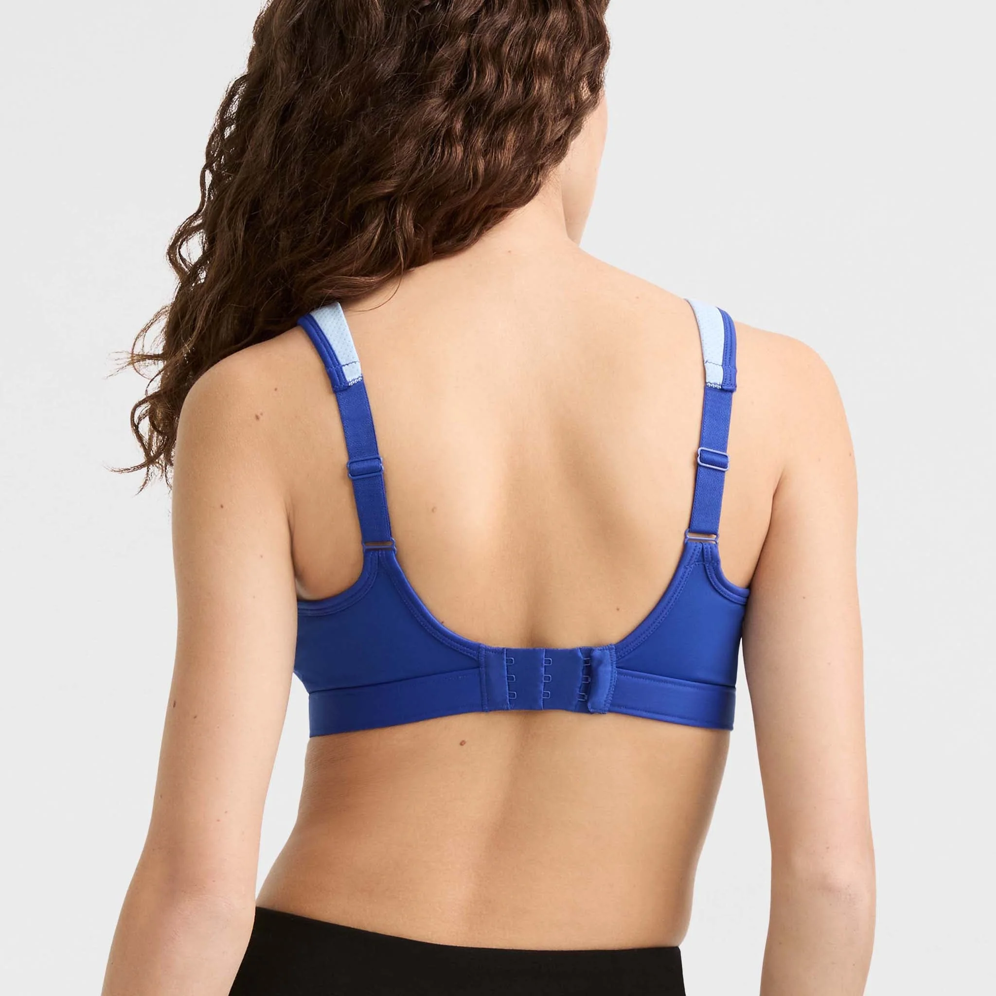 Spot Comfort High-Impact Sports Bra, C Logo
