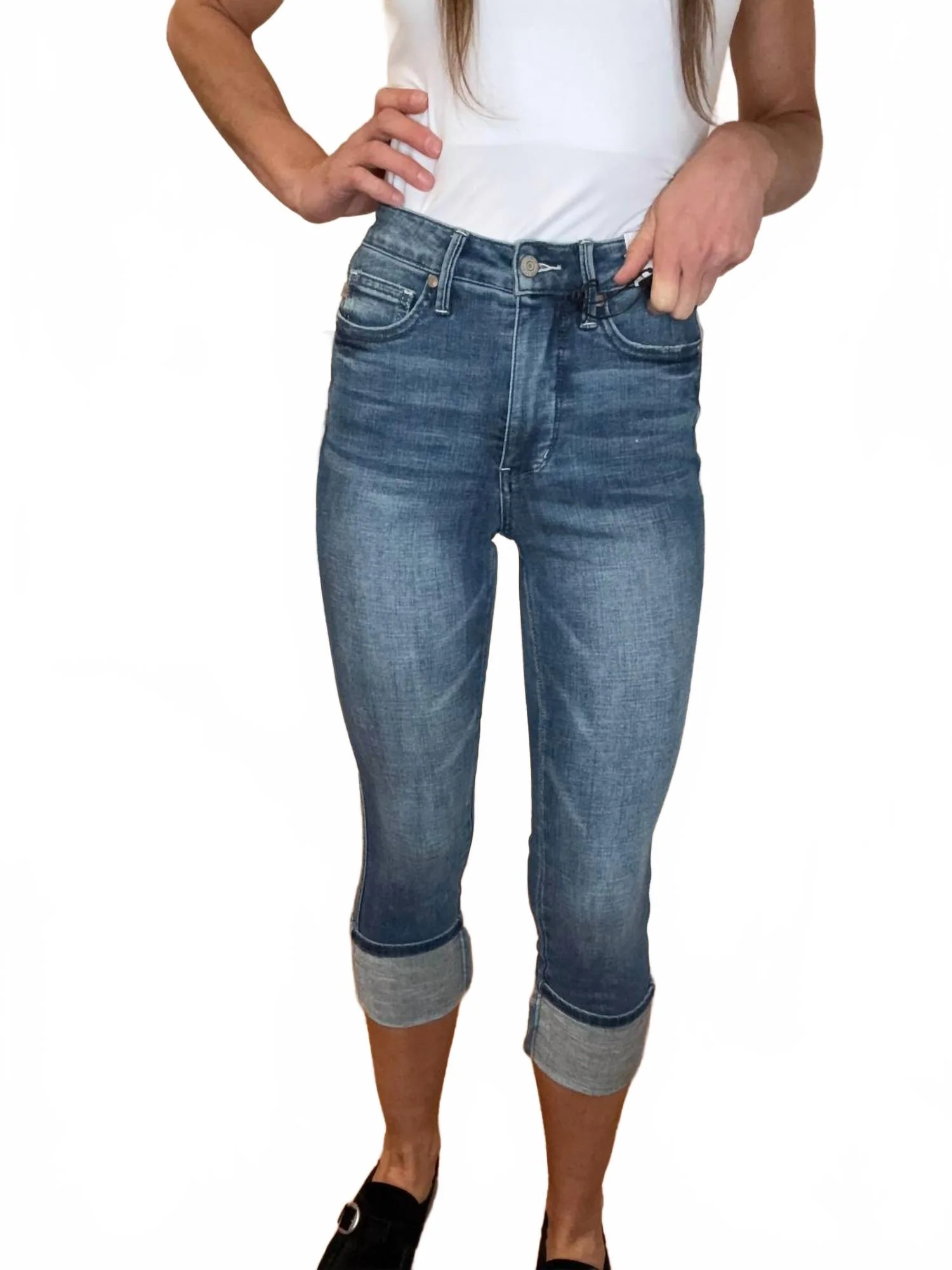 Julia Capri Denim Skinny Jeans In Blue