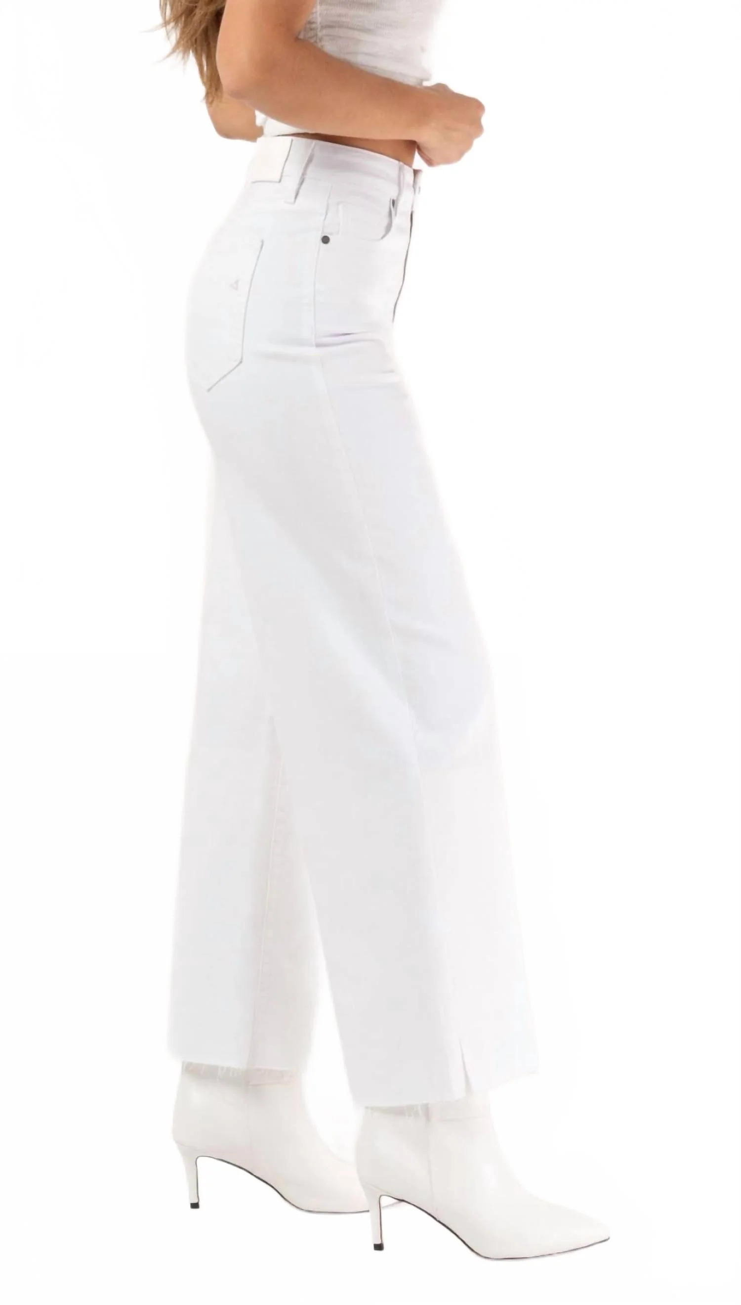 Nori Clean Cropped Wide Leg Jeans In White
