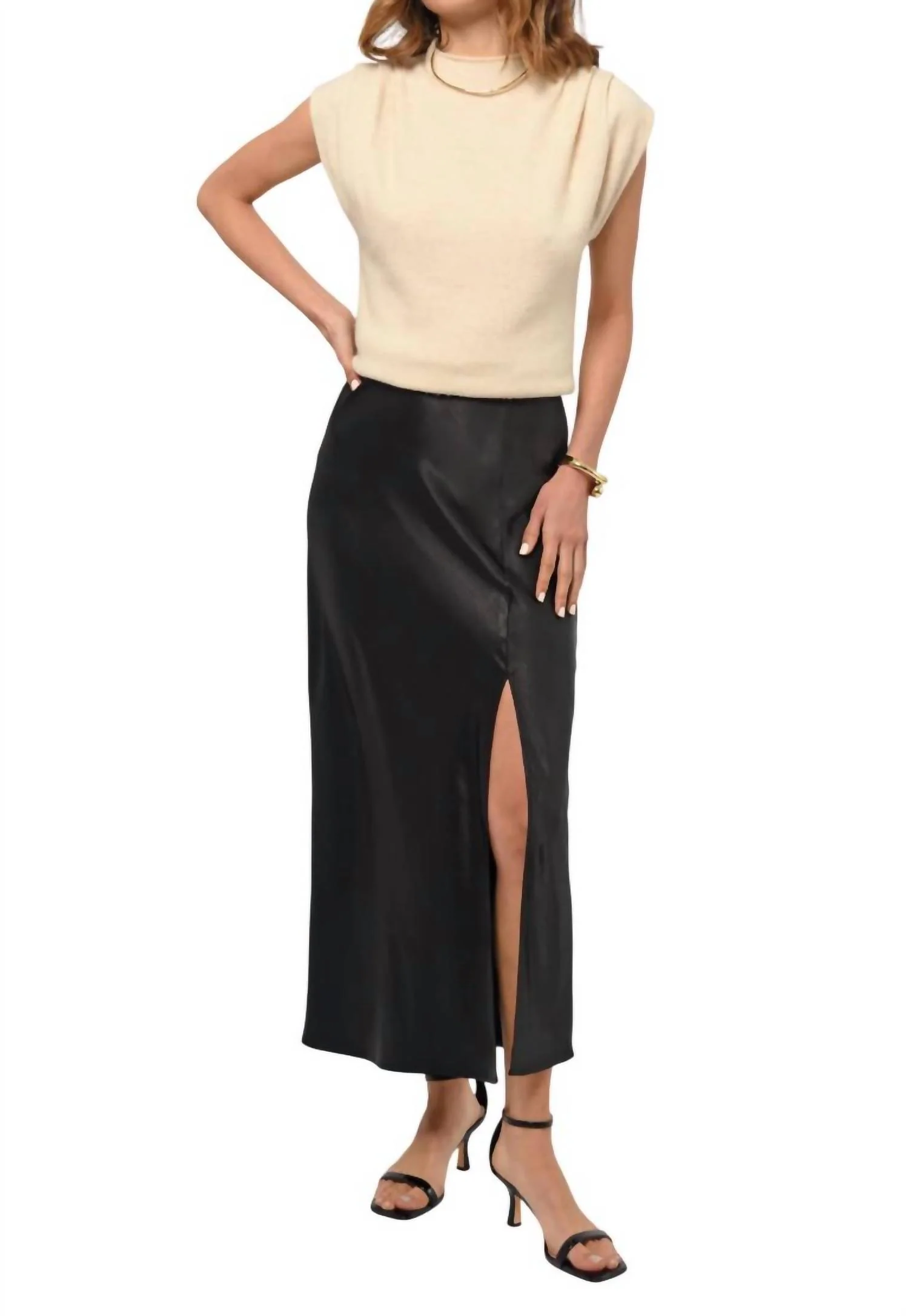 Hayek Slit Skirt In Black