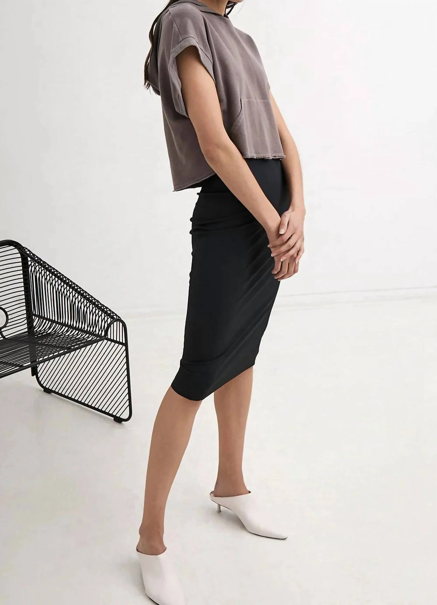 Ribbed Jersey Pencil Skirt In Black