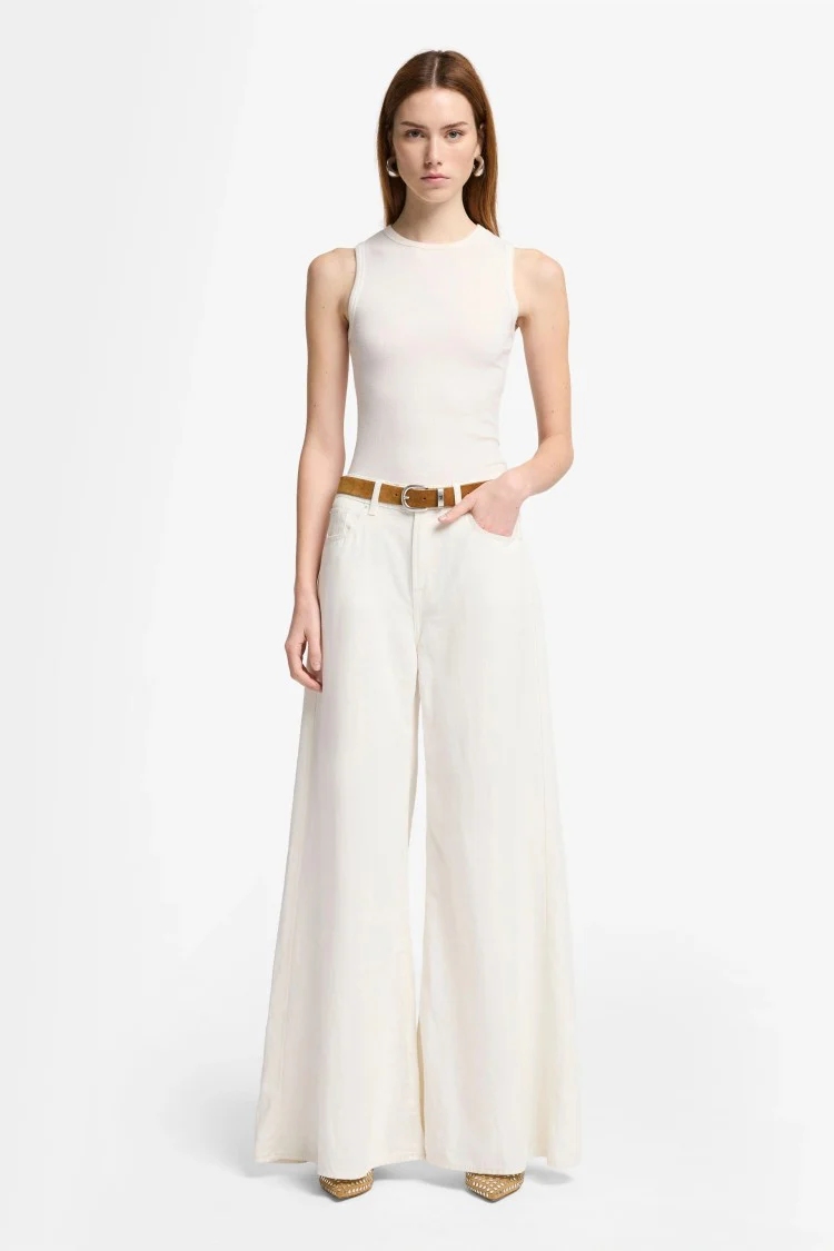 Wide-Leg White Linen Trousers With Minimalist Design