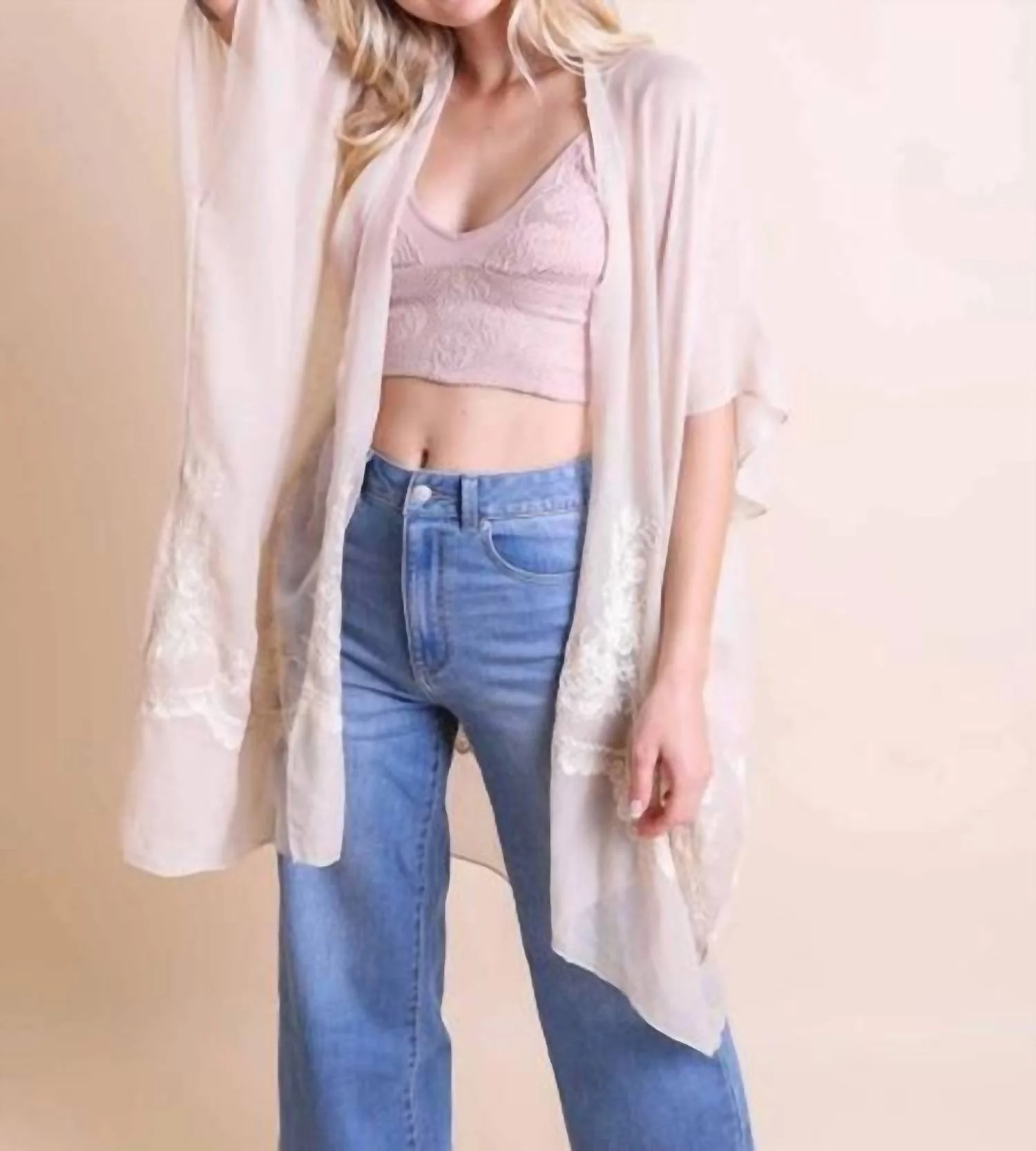 Lightweight Floral Embroidered Tassels Boho Festival Kimono Wrap In White