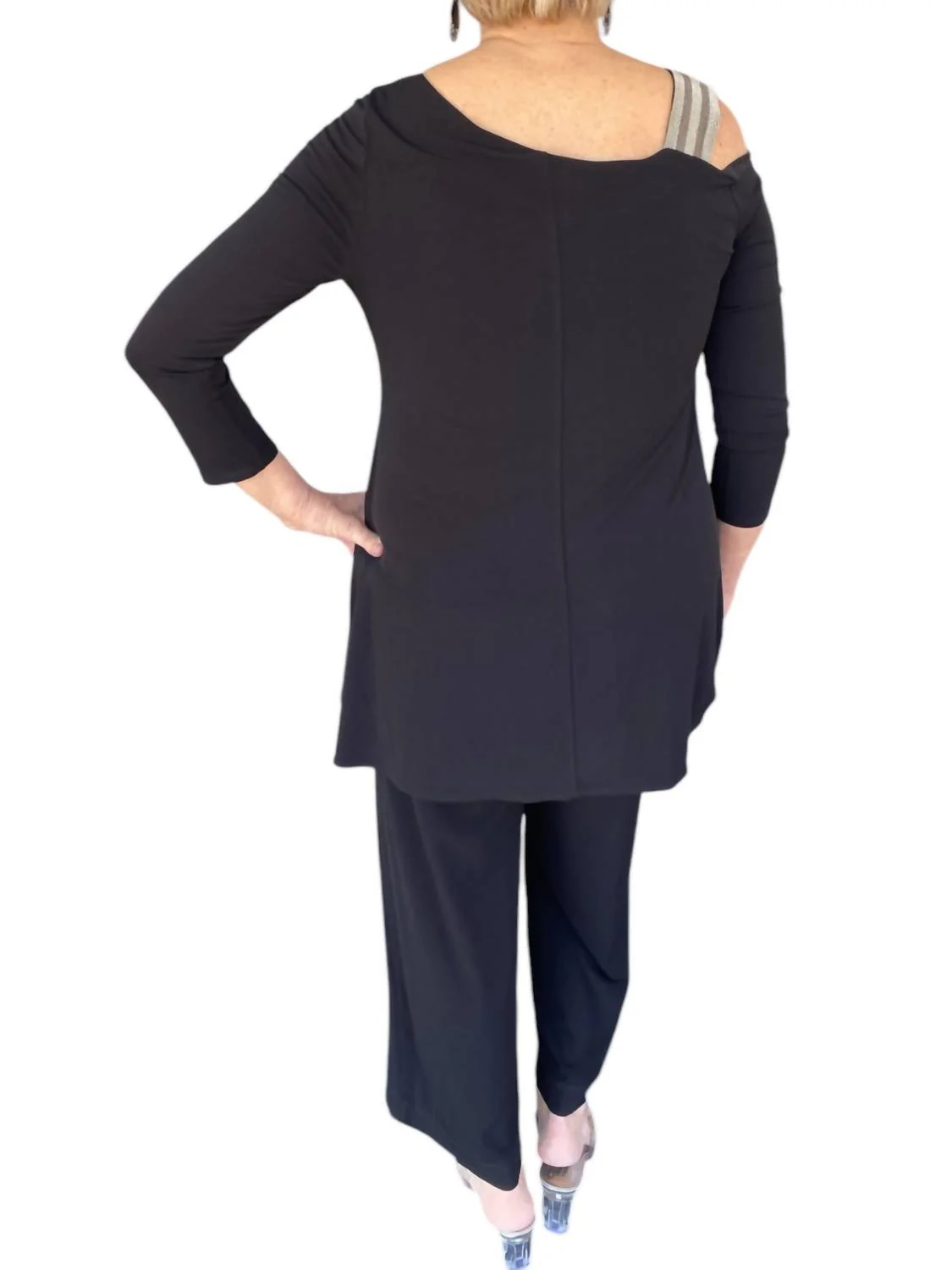 Livin’ On Love 1 Pc Set In Black