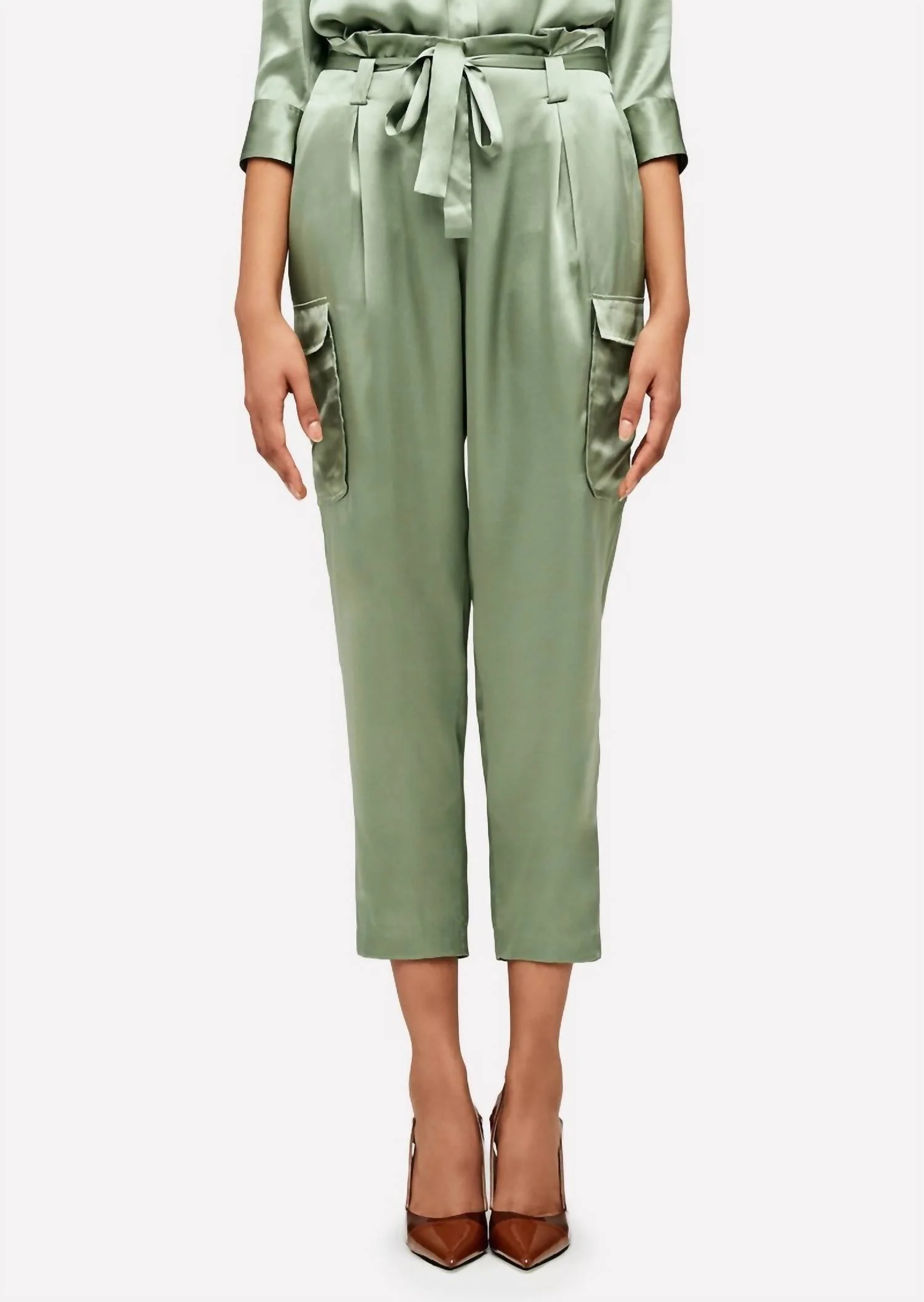 Roxy Paperbag Cargo Pant In Light Ivy