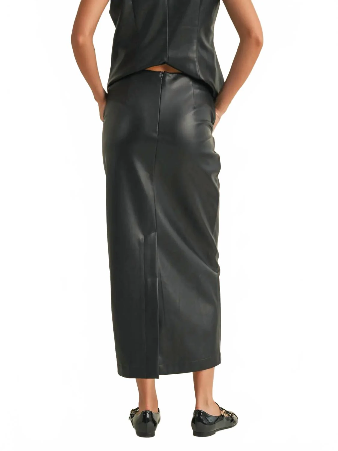 Leather Pencil Skirt In Black