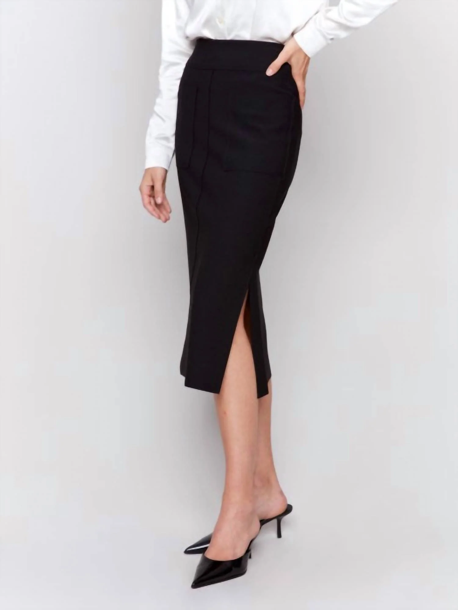 Gutsy Front Patch Pocket Crepe Skirt In Black