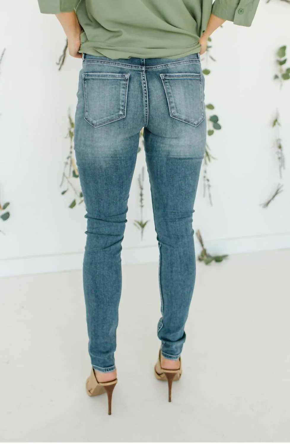 Joyrich Ankle Comfort Skinny Jean In Eureka