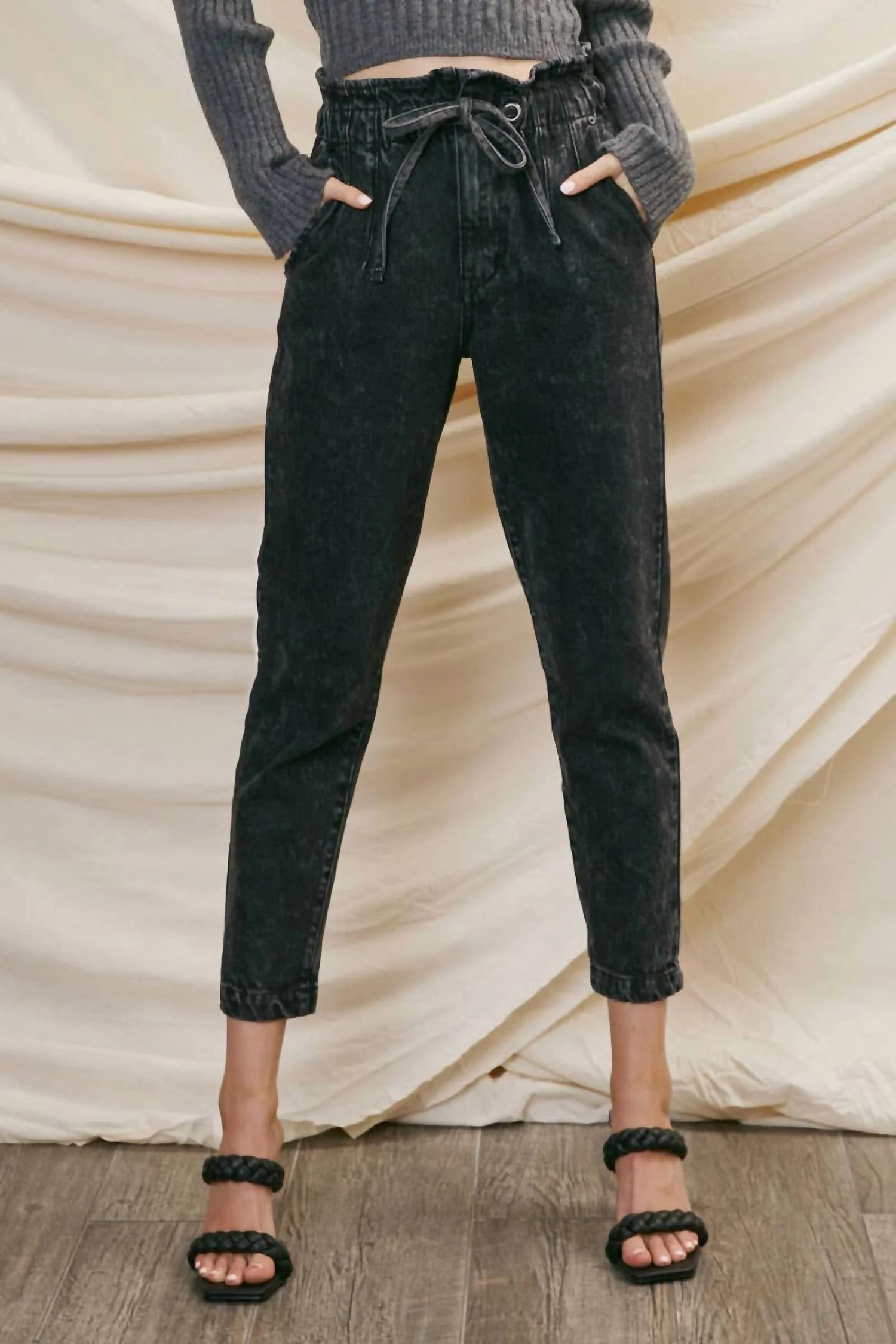 High Rise Mom Paperbag Jeans In Black Wash