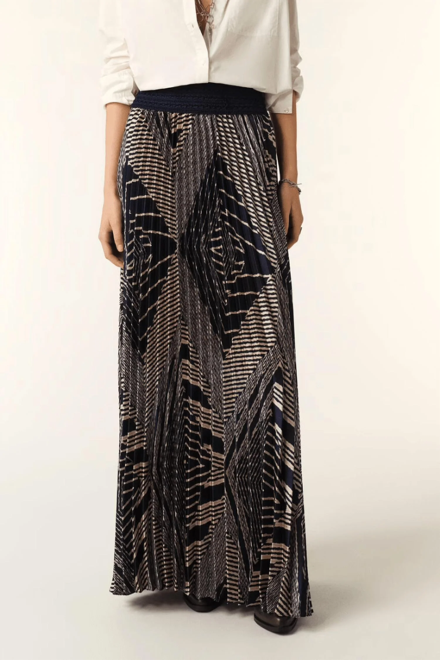 Sow Maxi Skirt In Night Blue