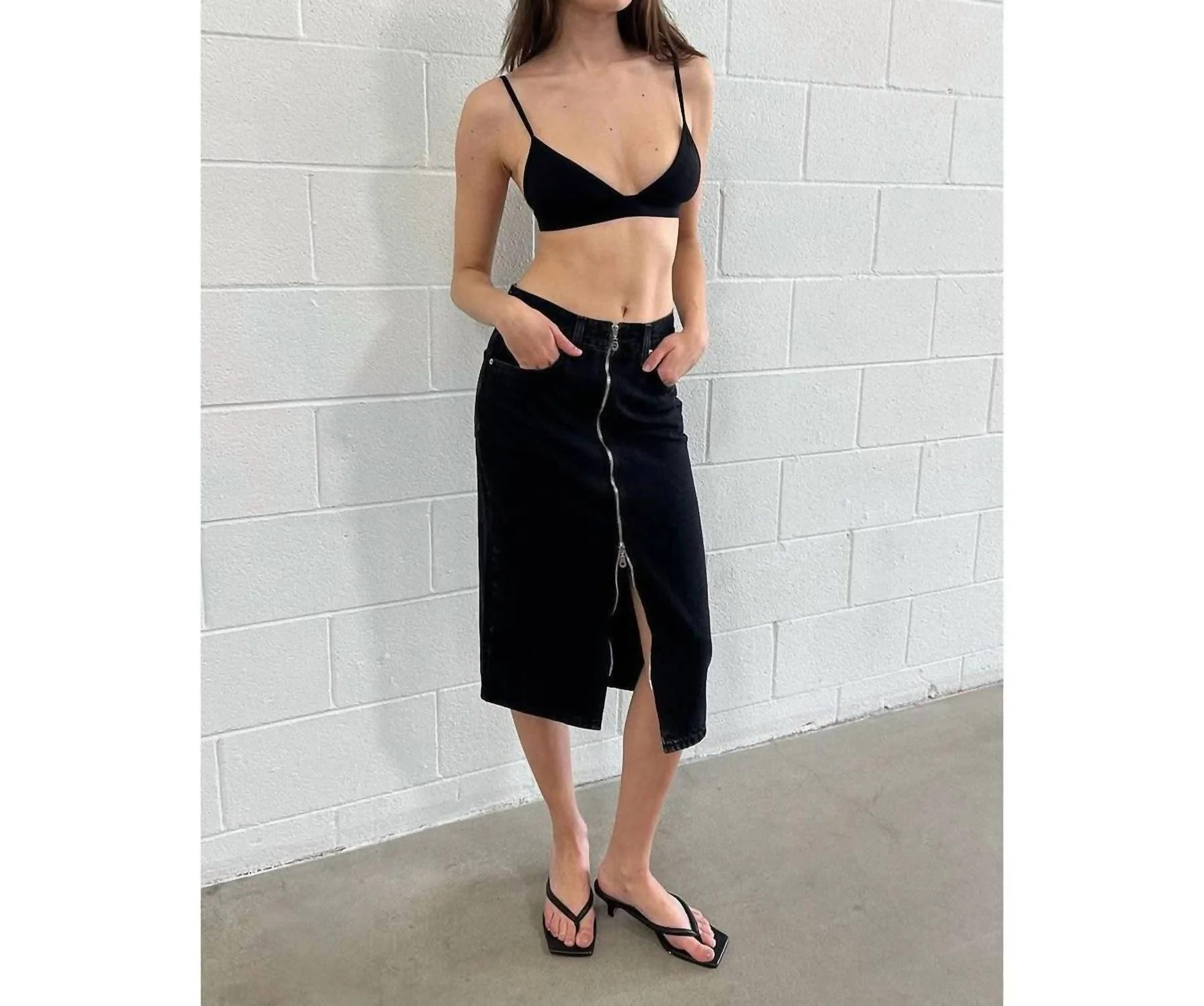 Veta Pencil Skirt In Black Rock