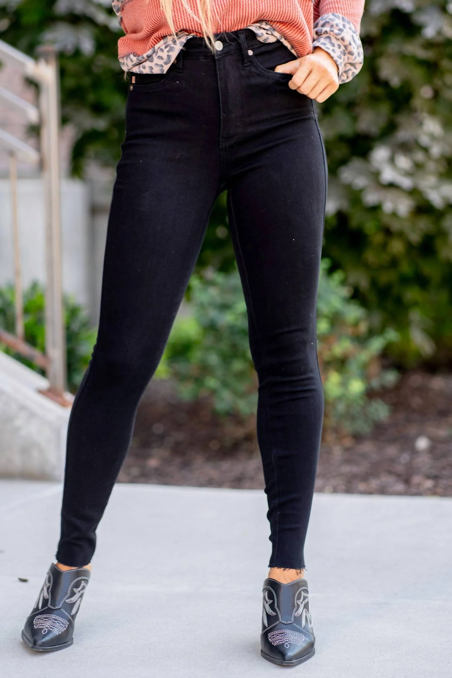 Tummy Control Skinny Jeans In Black