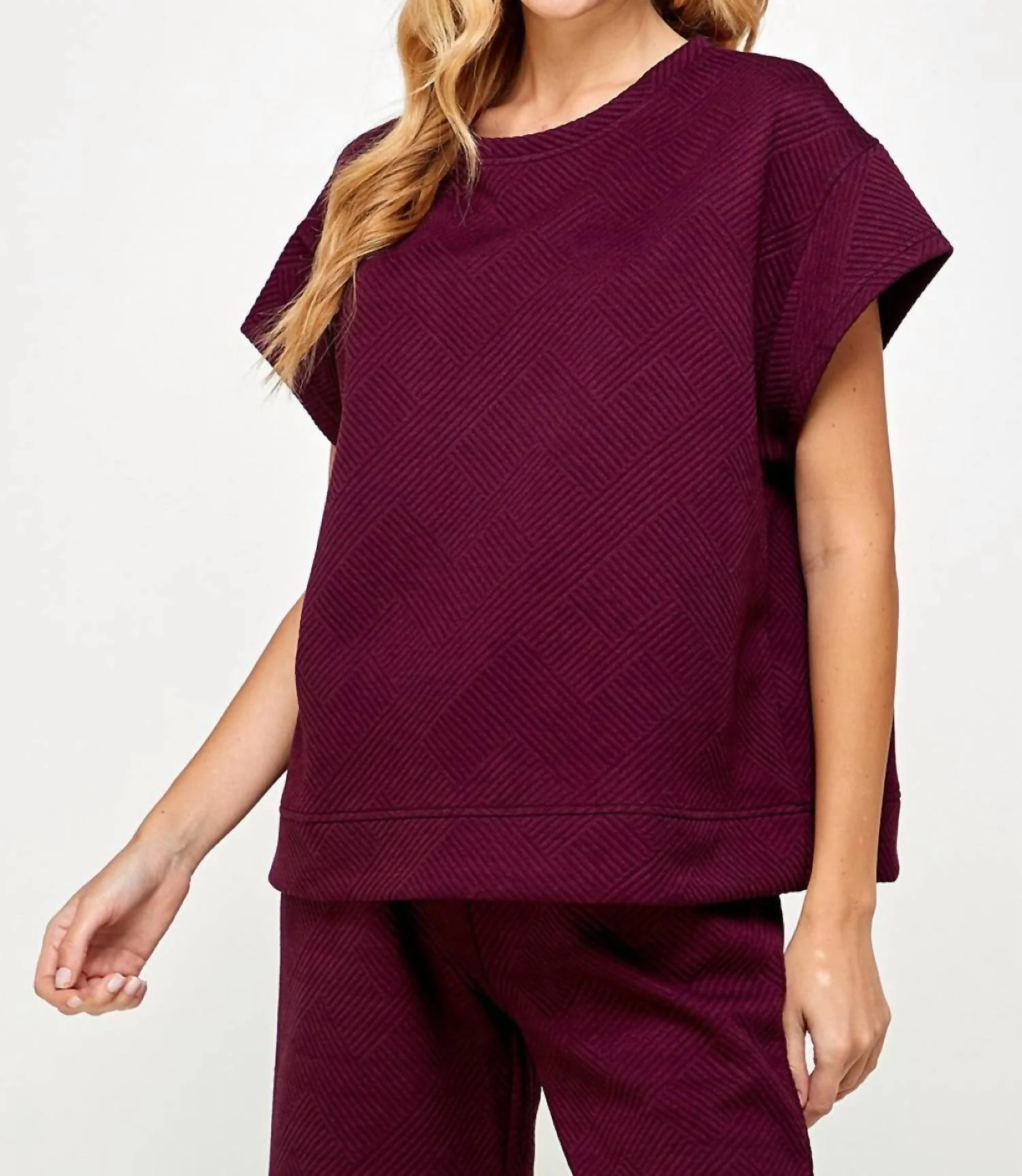 Madeline Textured Loungeset In Burgundy