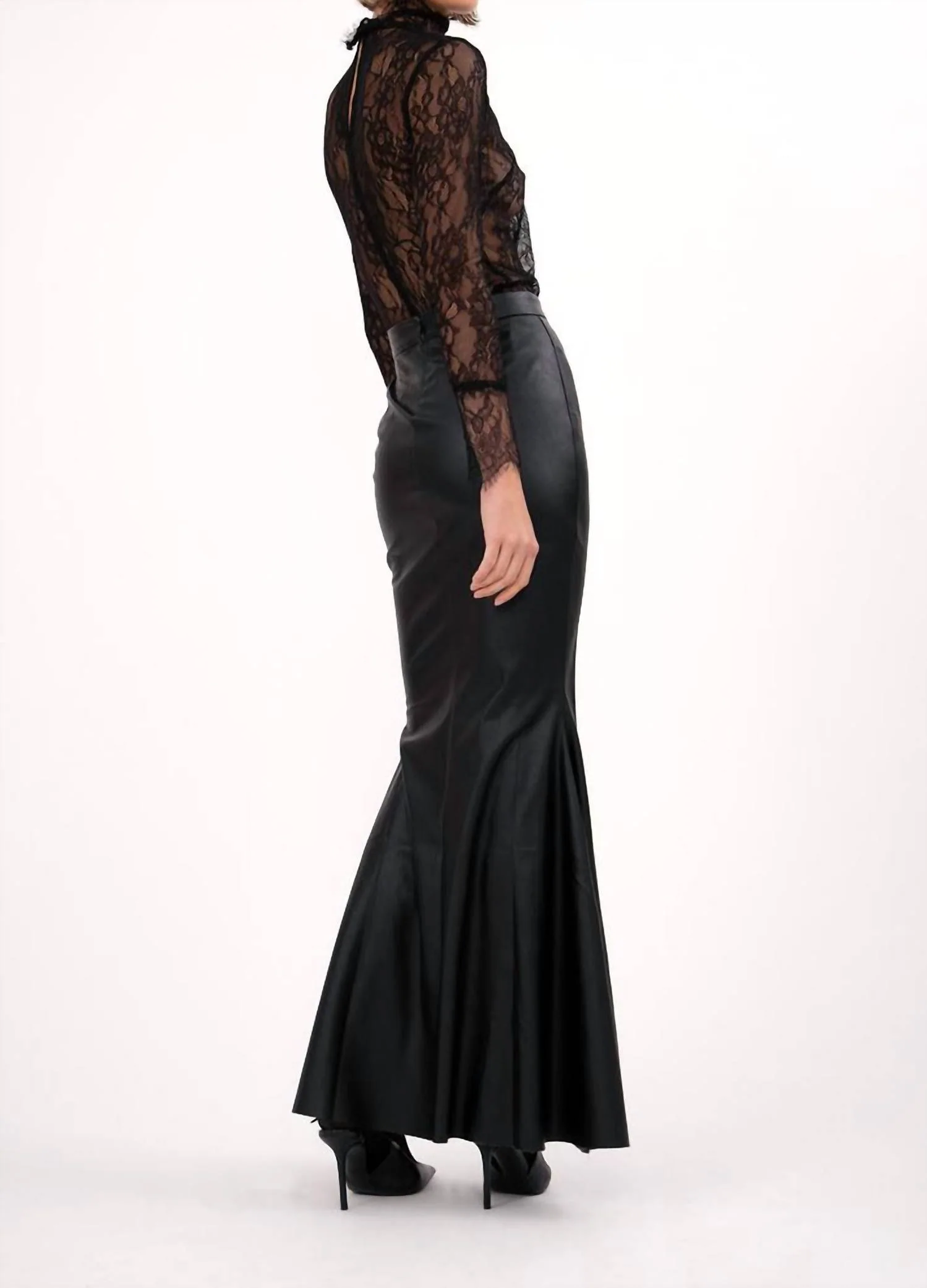 Serena Skirt In Black