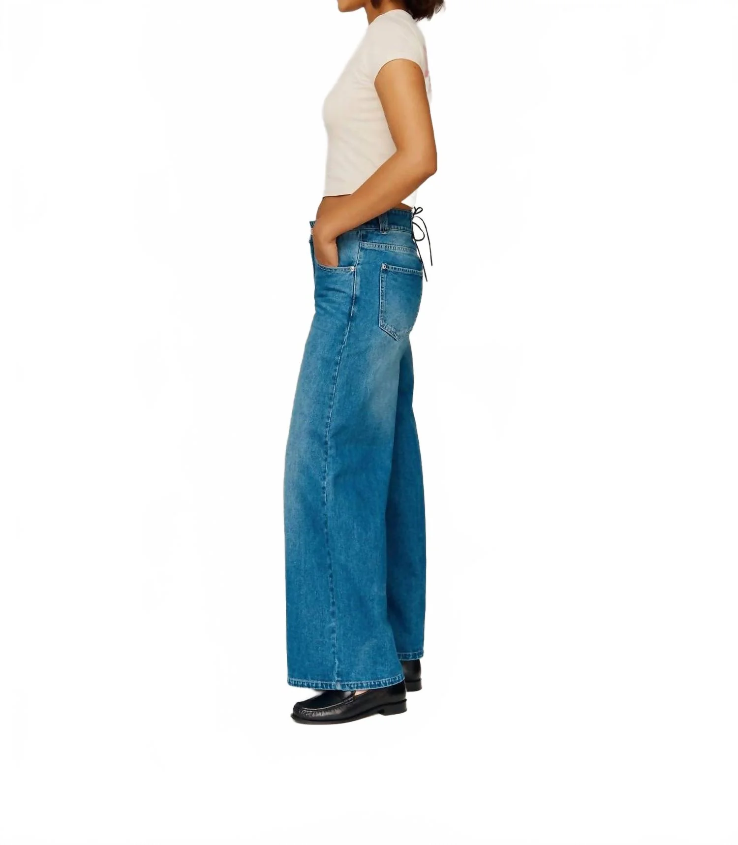 Low Rise Wide Leg Denim Jeans In Blue Wash