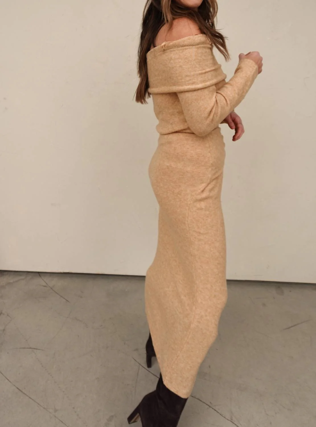 Knit Sweater And Skirt Set In Camel