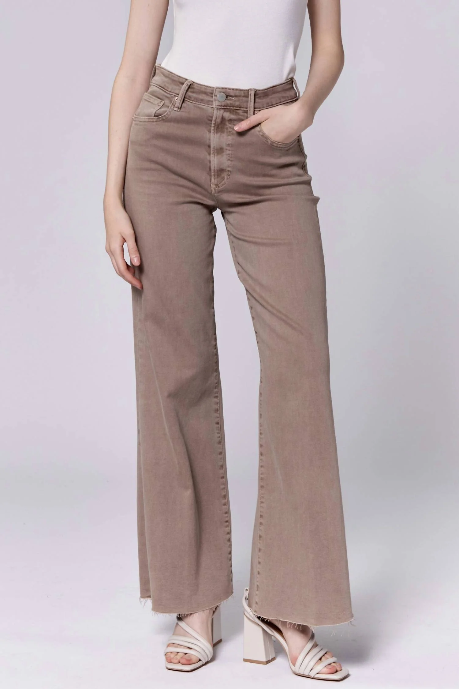 Fiona High Rise Wide Leg Jeans In Mink