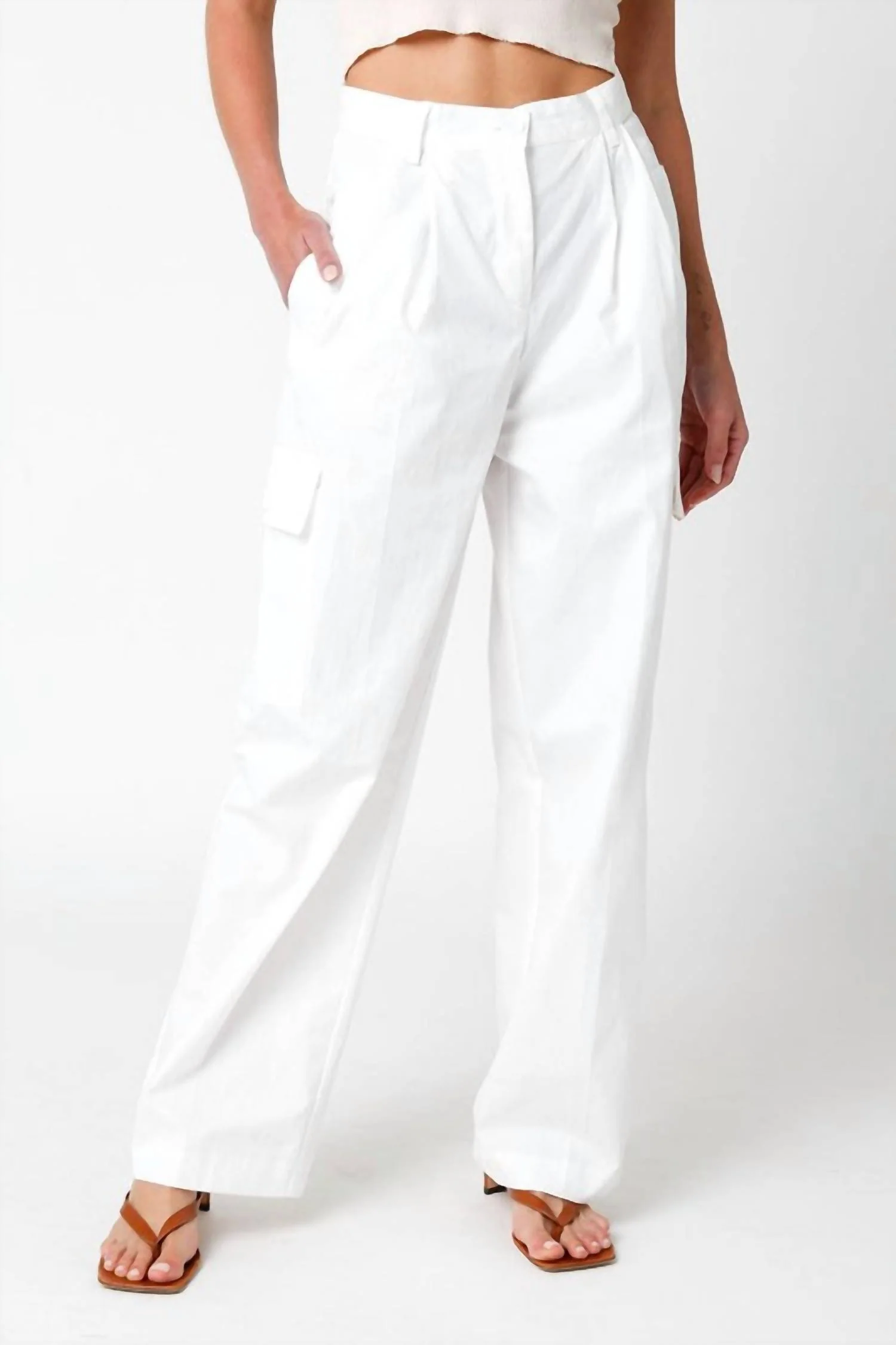 Arwen Pleated Pants In White