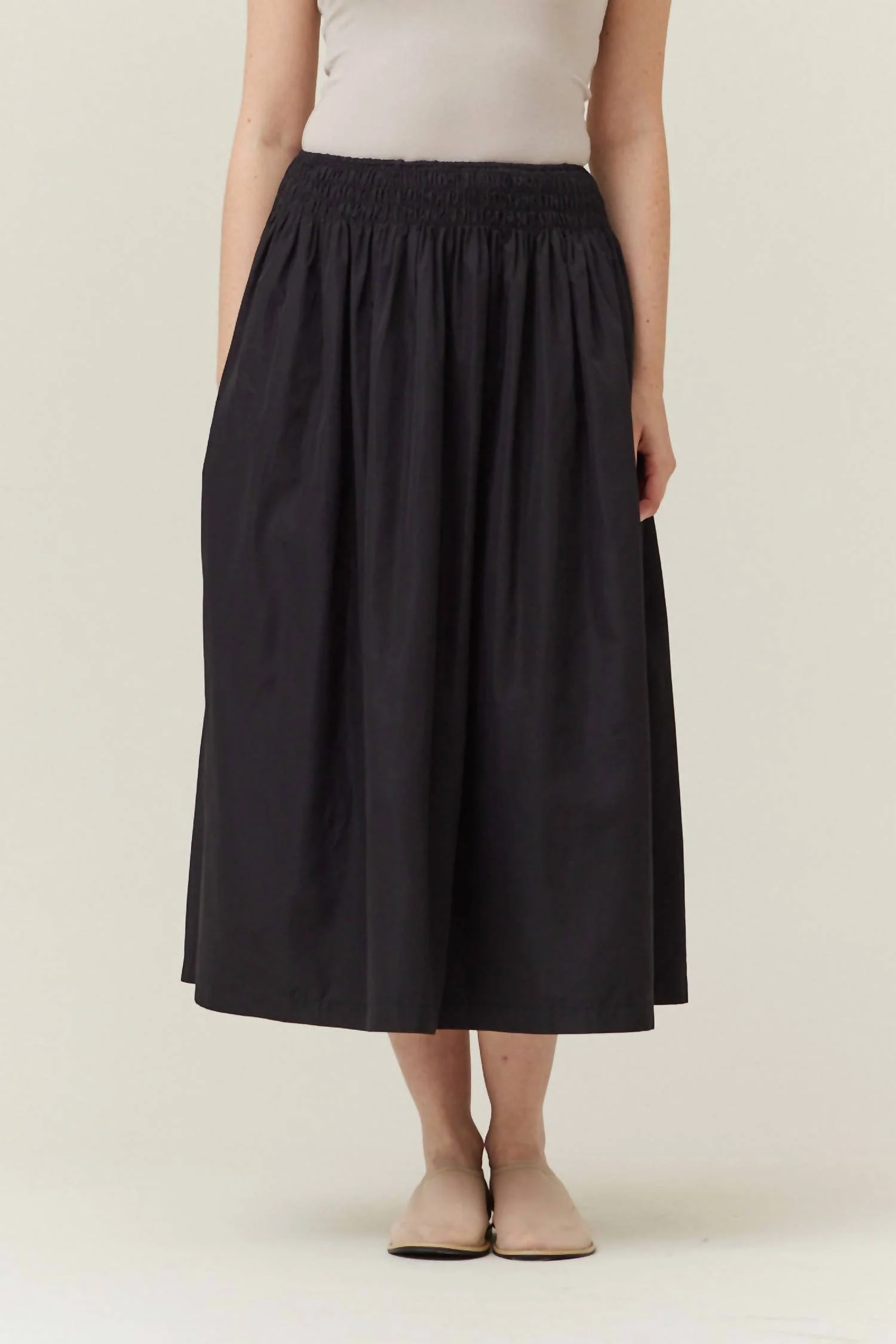Smocked Waist Midi Skirt In Black