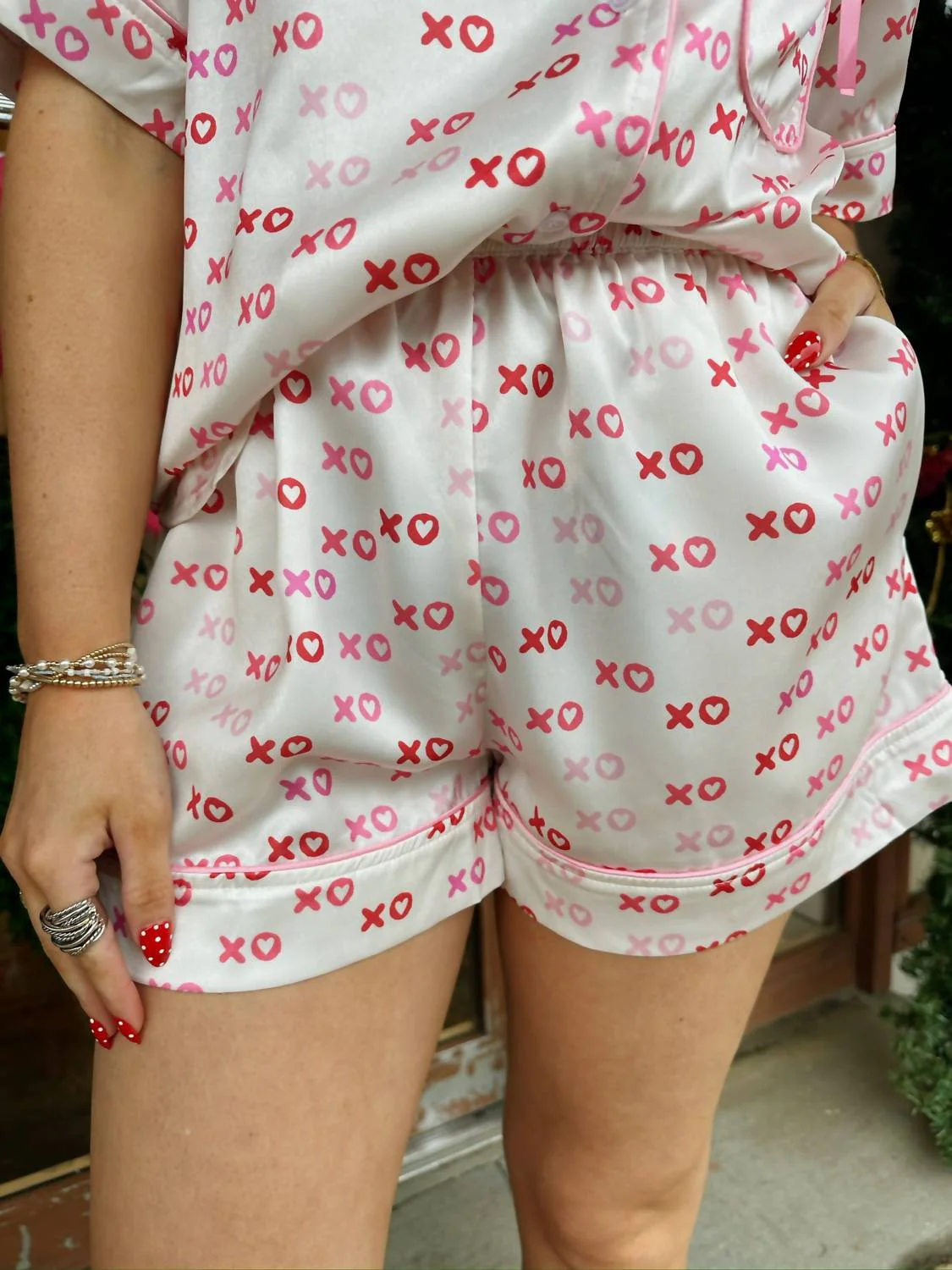 Xoxo Satin Pajama Set In White/pink