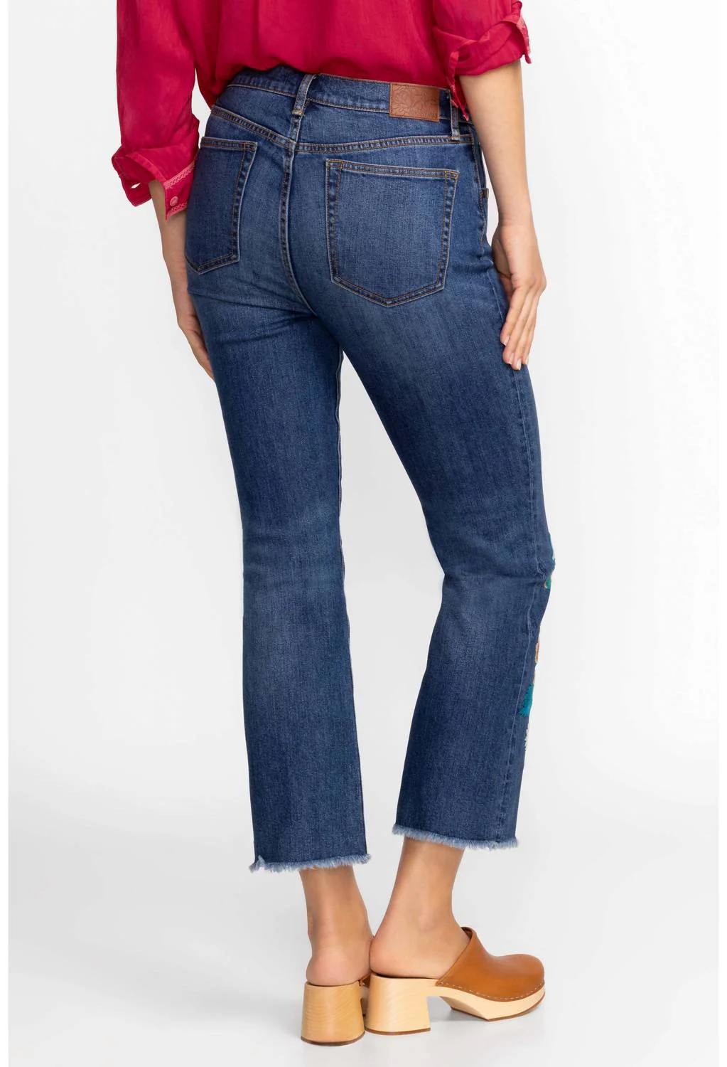 Taymia Cropped Baby Boot Jean In Medium Wash