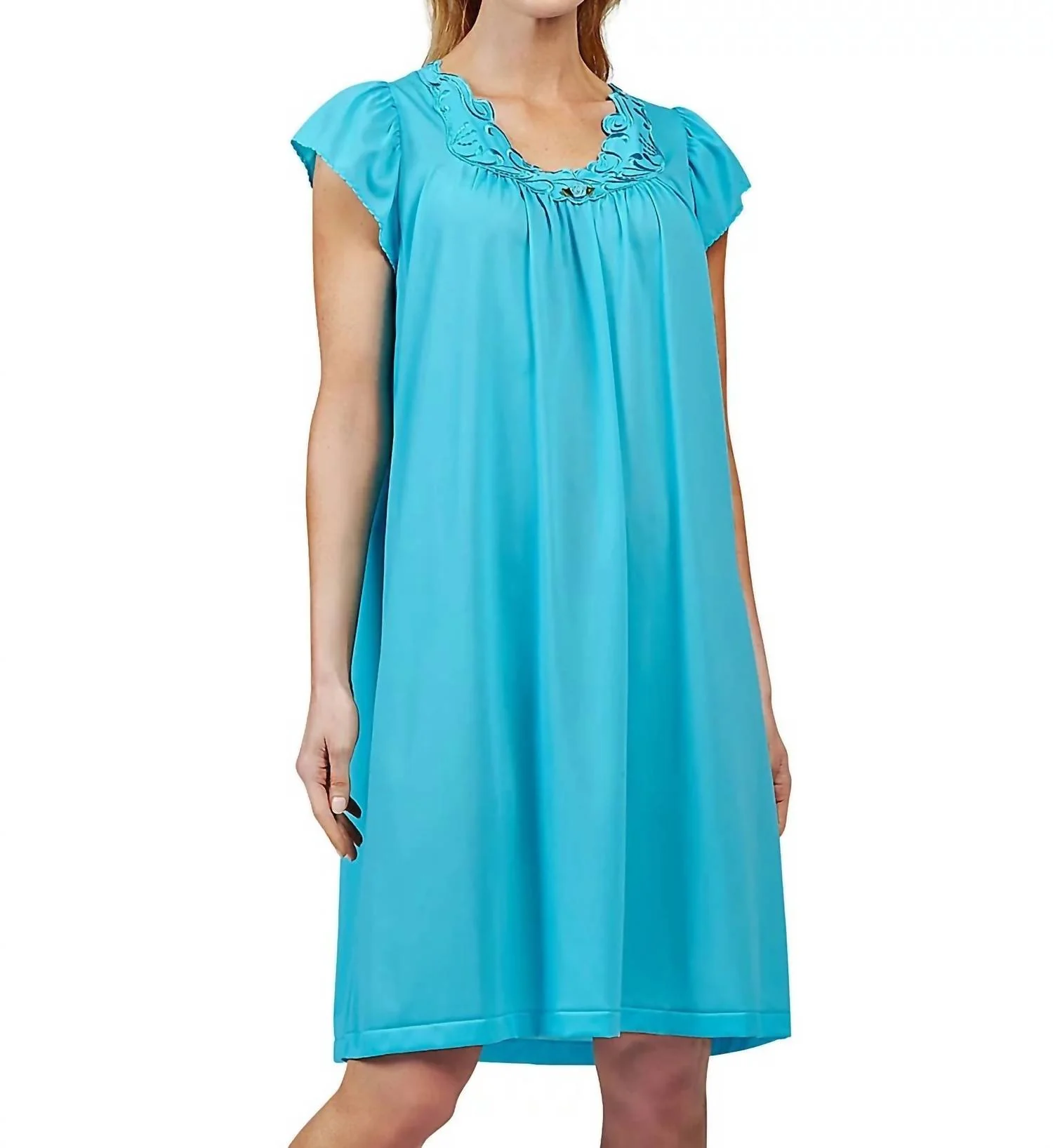 Rosebud Short Cap Sleeve Gown In Turquoise