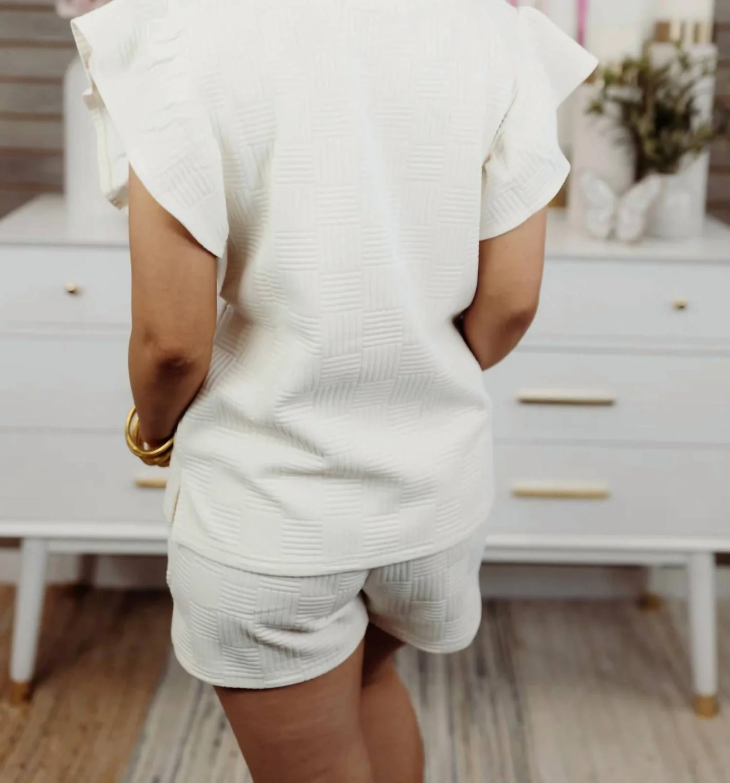 Textured Flutter Sleeve Top And Short Se In Ivory