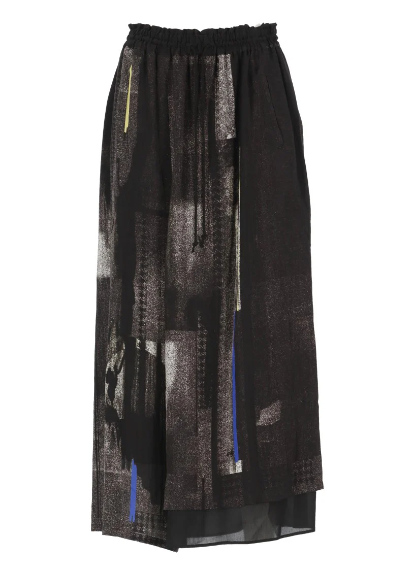 Pants With Geometric Pattern