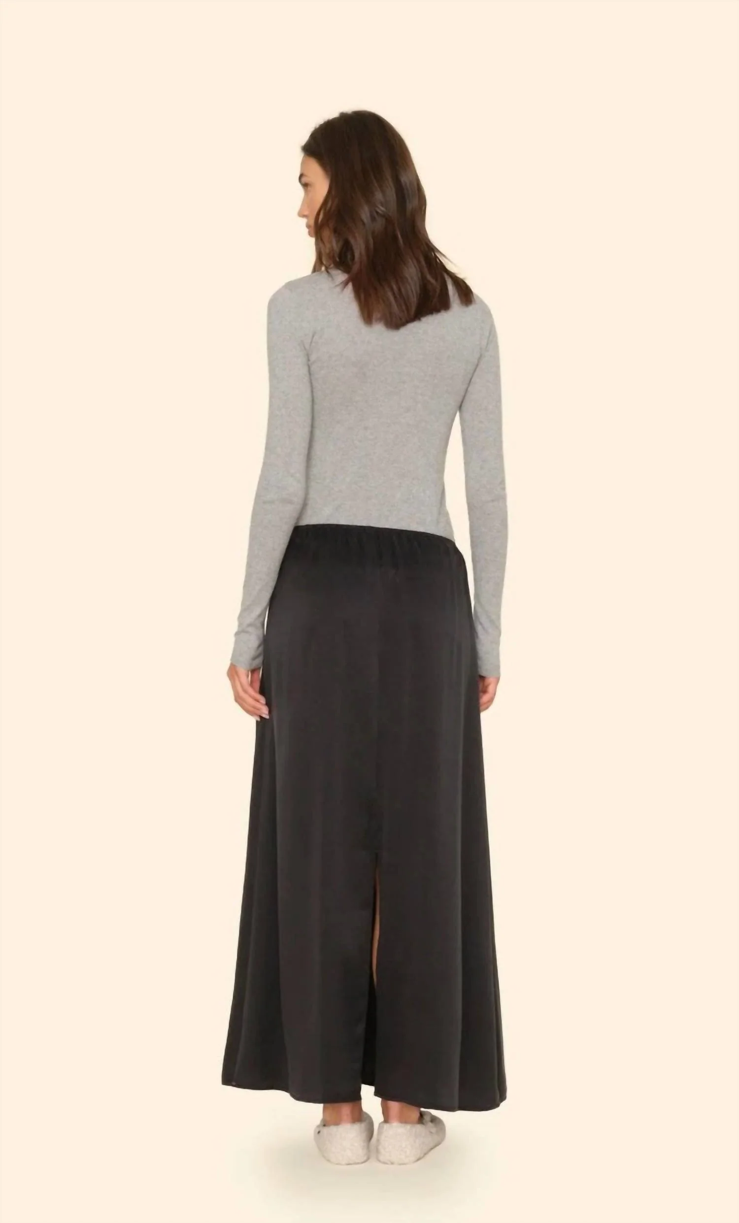 Sela Skirt In Black