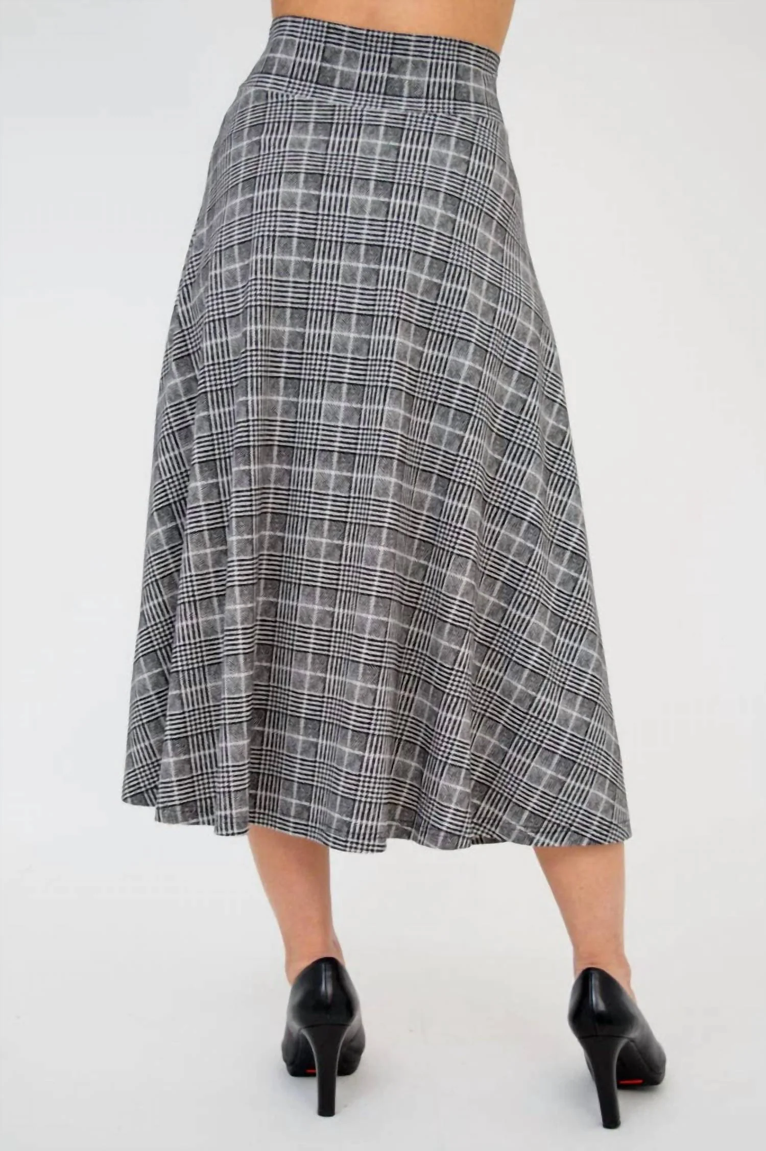 Long Plaid Skirt In Black Plaid
