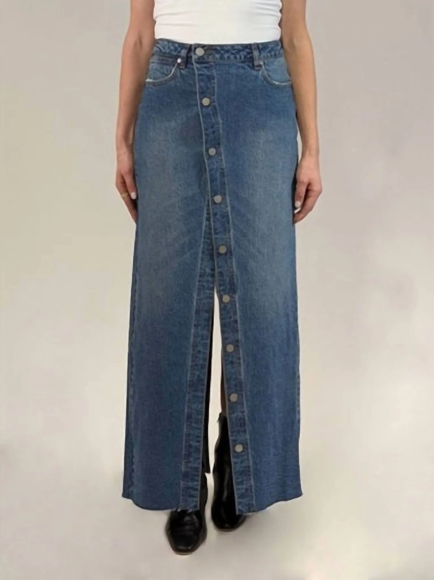 Button Down Maxi Denim Skirt In Dark Wash