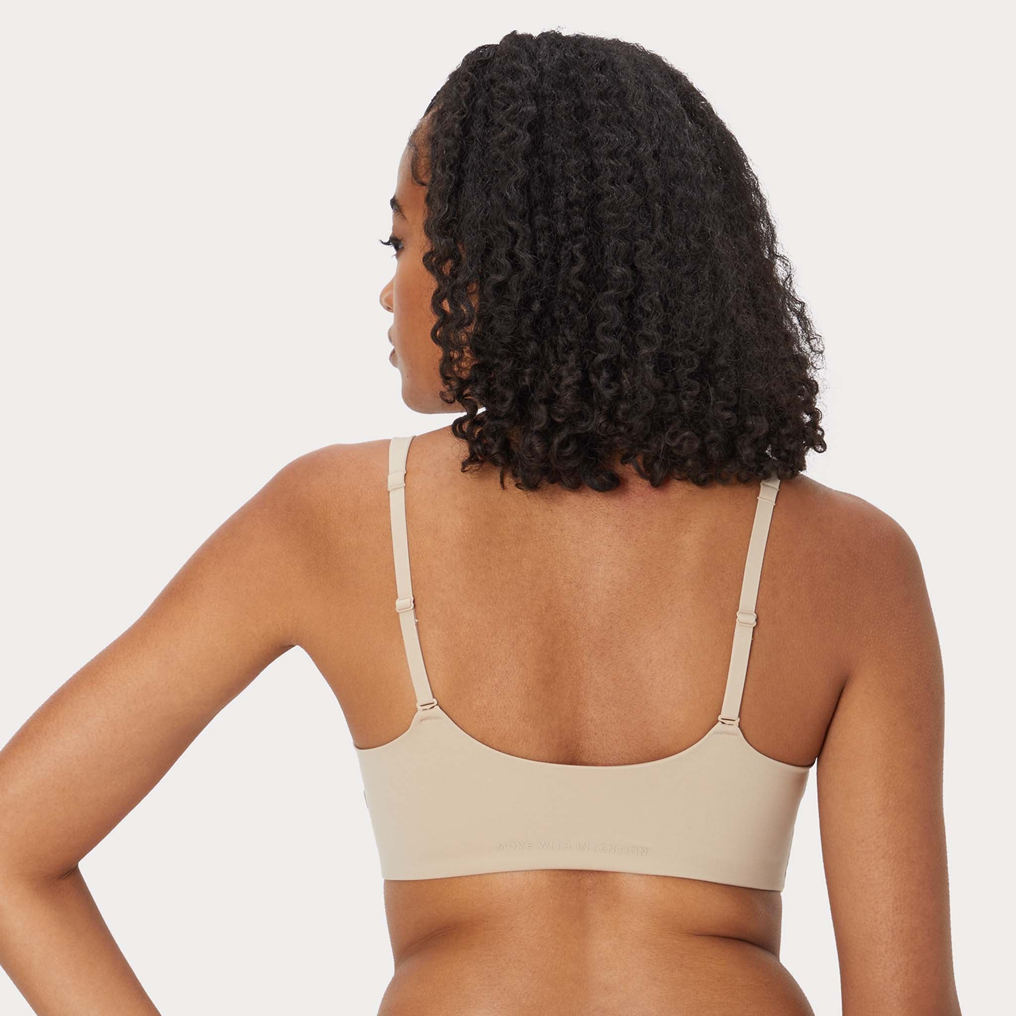 Everyday Sports Bra, Airform Cups, Move With Intention