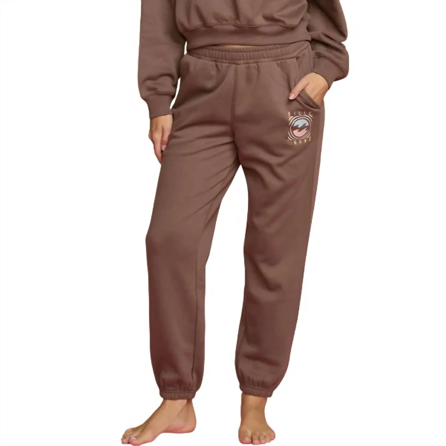 Feel It All Jogger In Kona Brown