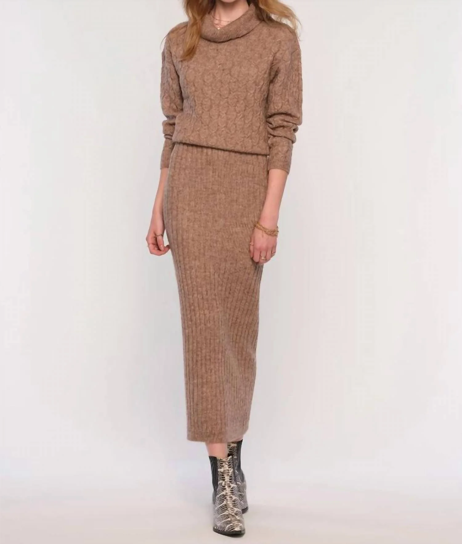 Oiviera Maxi Skirt In Mink