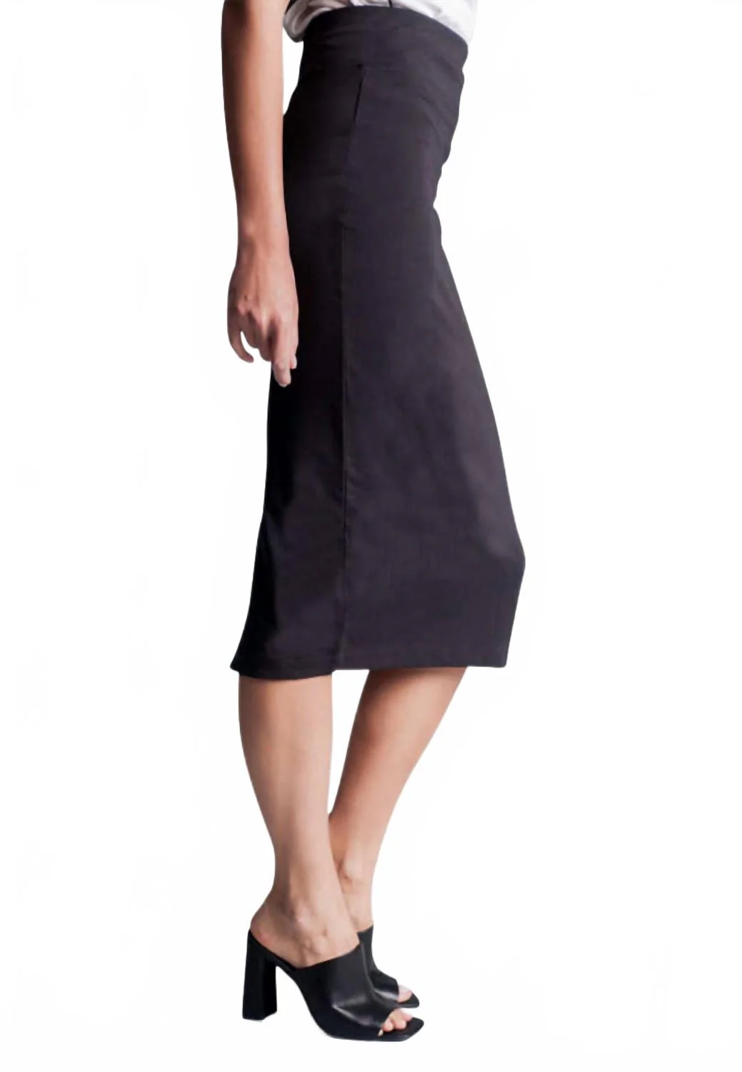 Straight Skinny Skirt In Black