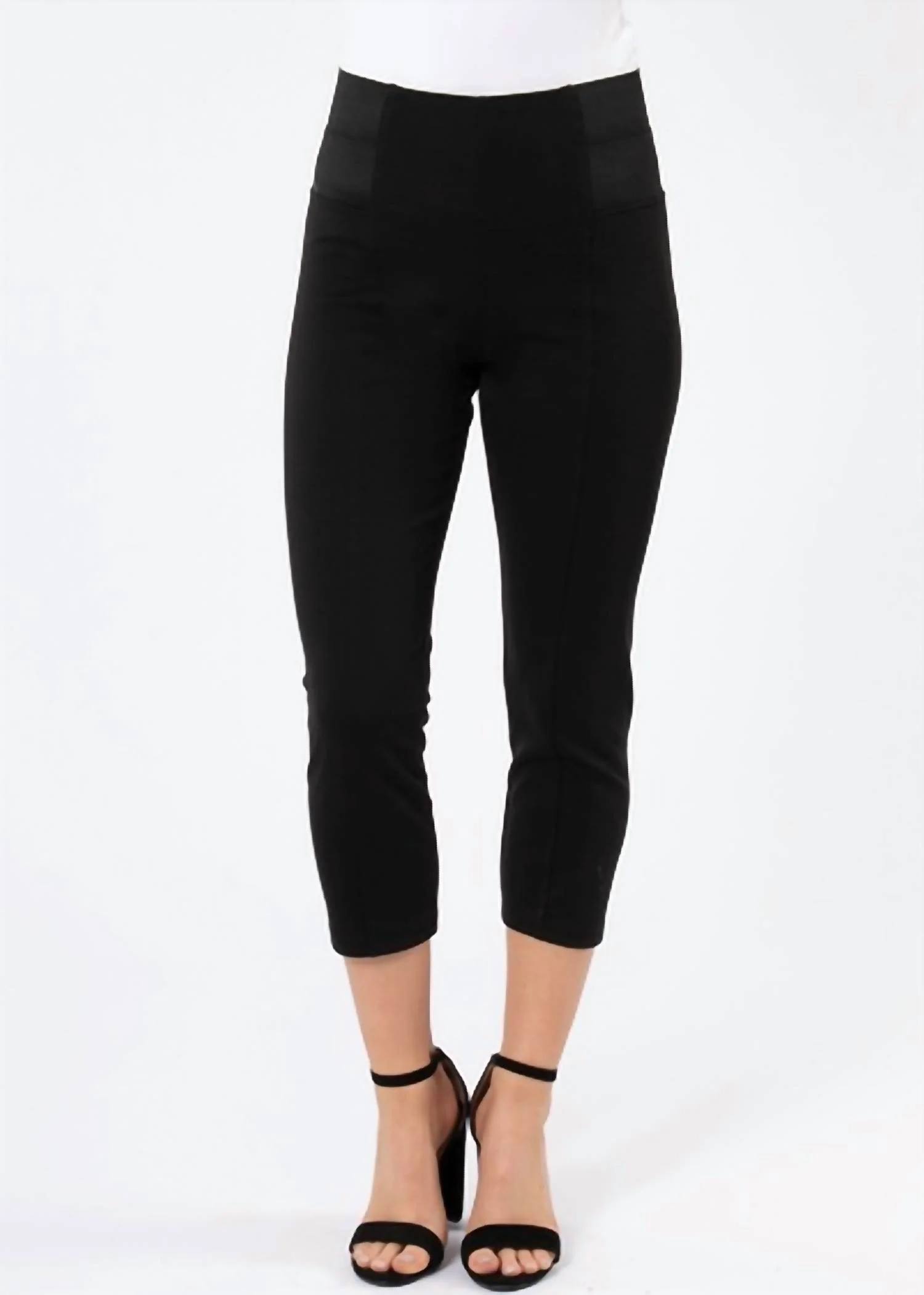 Cropped Pants In Black