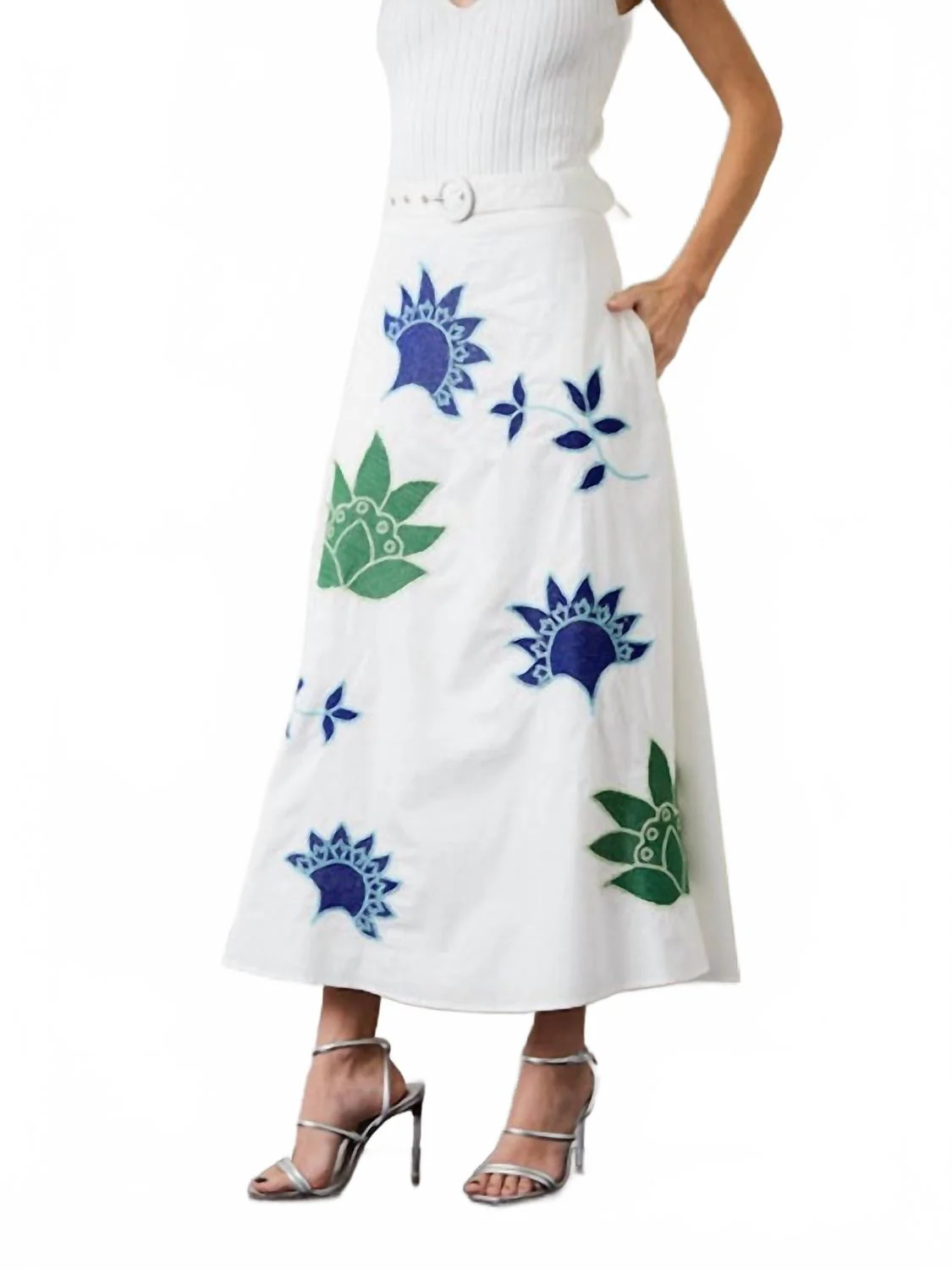 Nia Embroidered Skirt In White