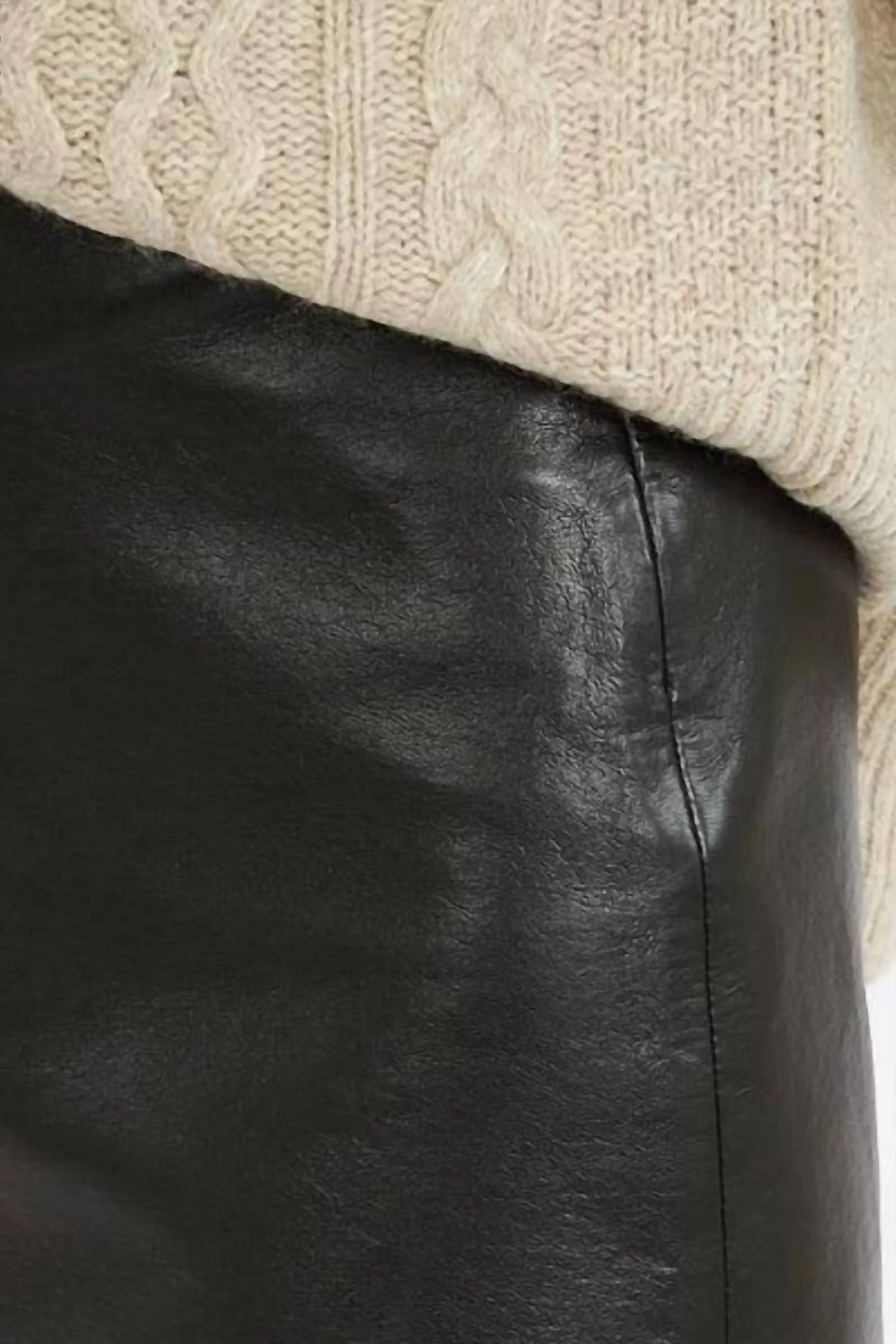 Agda Mini Leather Detox In Black