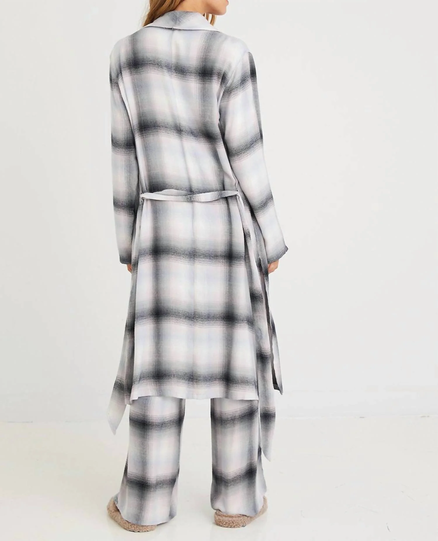 Long Sleeve Shawl Collar Robe In Lilac Ombre Plaid