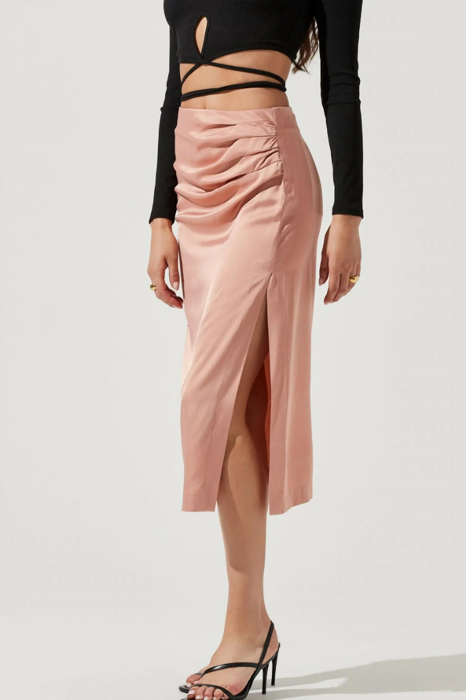Perry Ruched Side Slit Midi Skirt In Blush Pink
