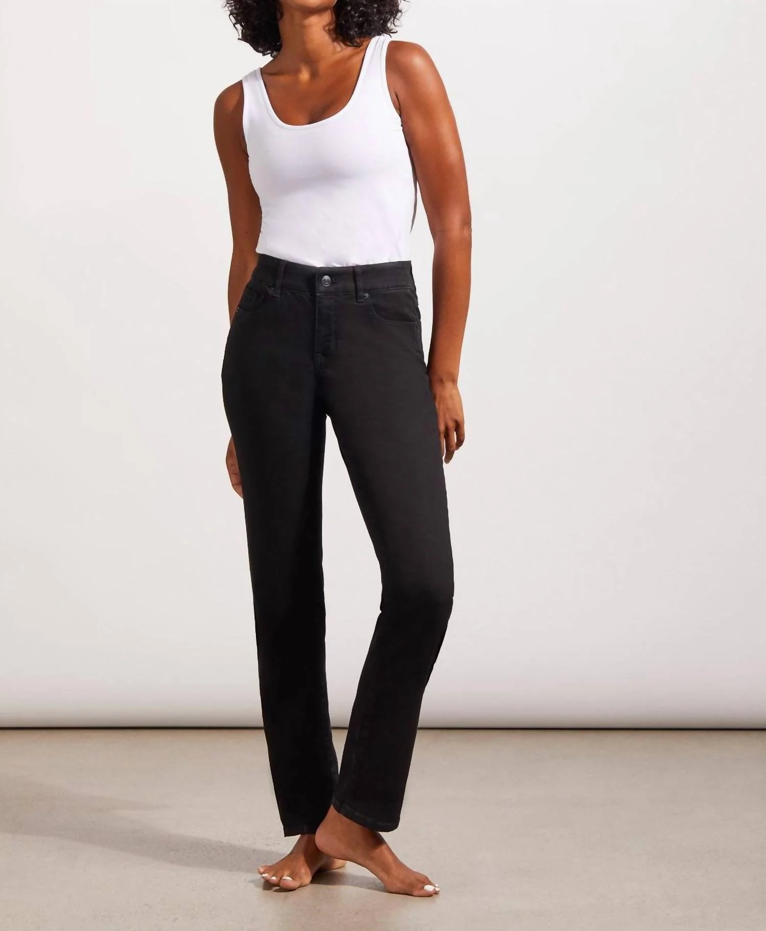 Sophia Curvy Straight Jean In Black